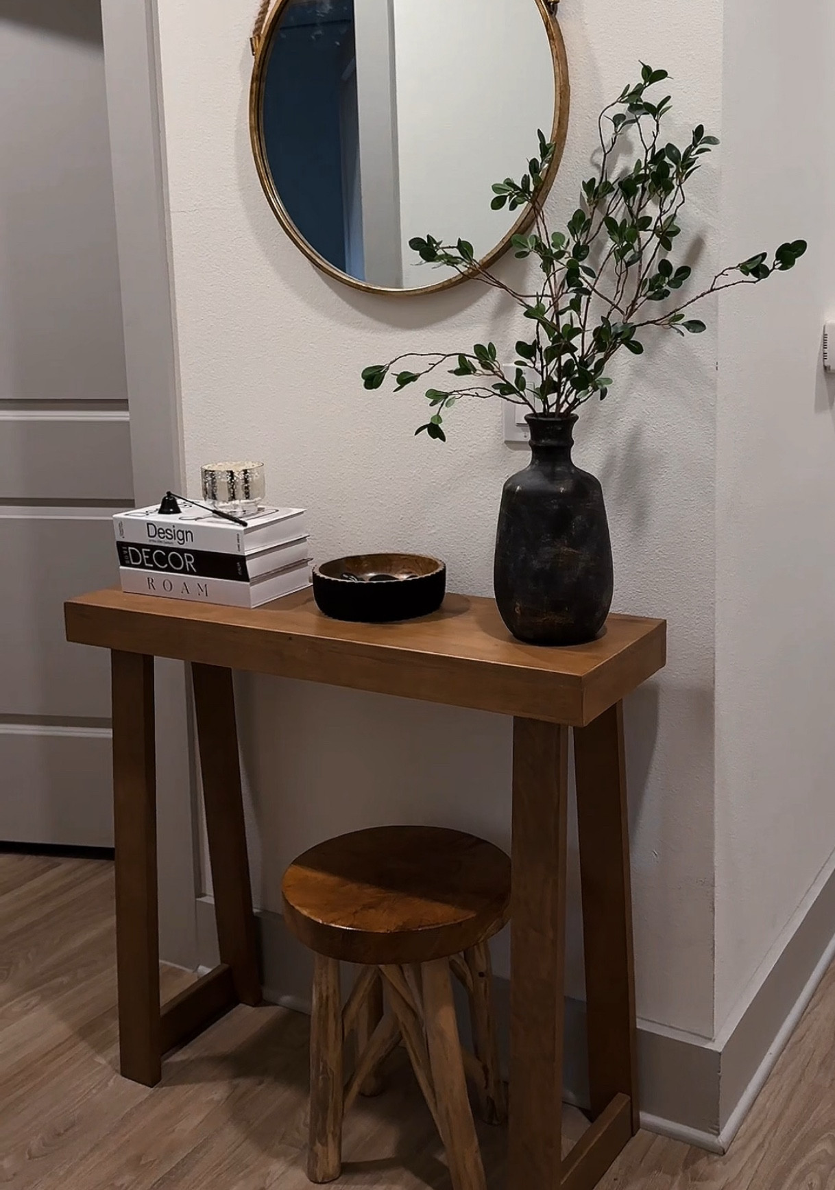 Entryway console table decor 

#LTKHome