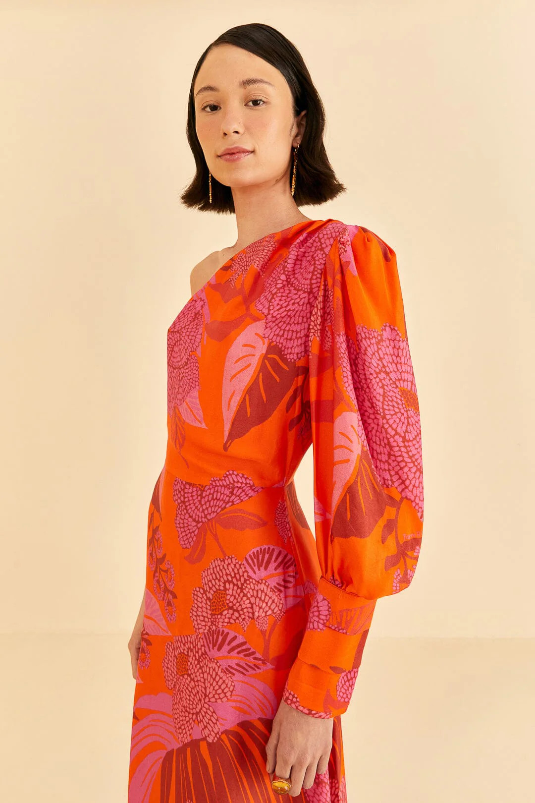 red dewdrop floral one shoulder midi dress | FarmRio (US)