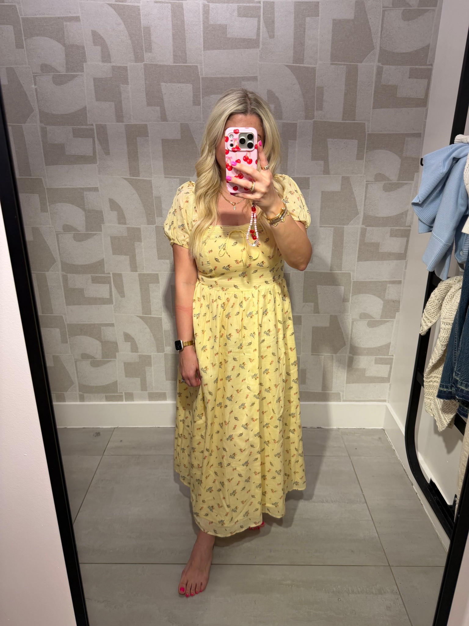 New @abercrombie puff sleeve midi dress 
Small