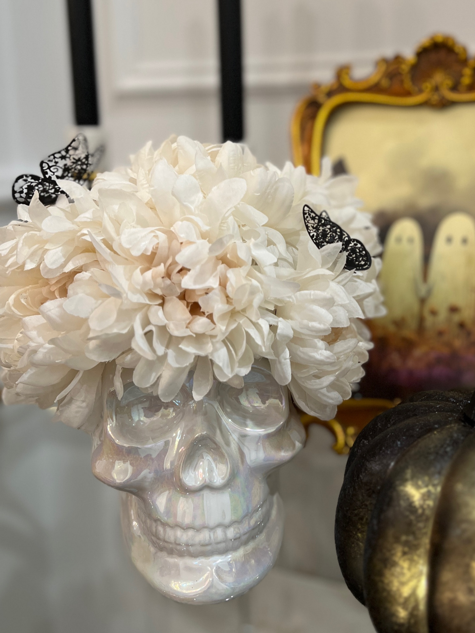 Halloween skull candle DIY

#LTKfindsunder50 #LTKHalloween #LTKsalealert
