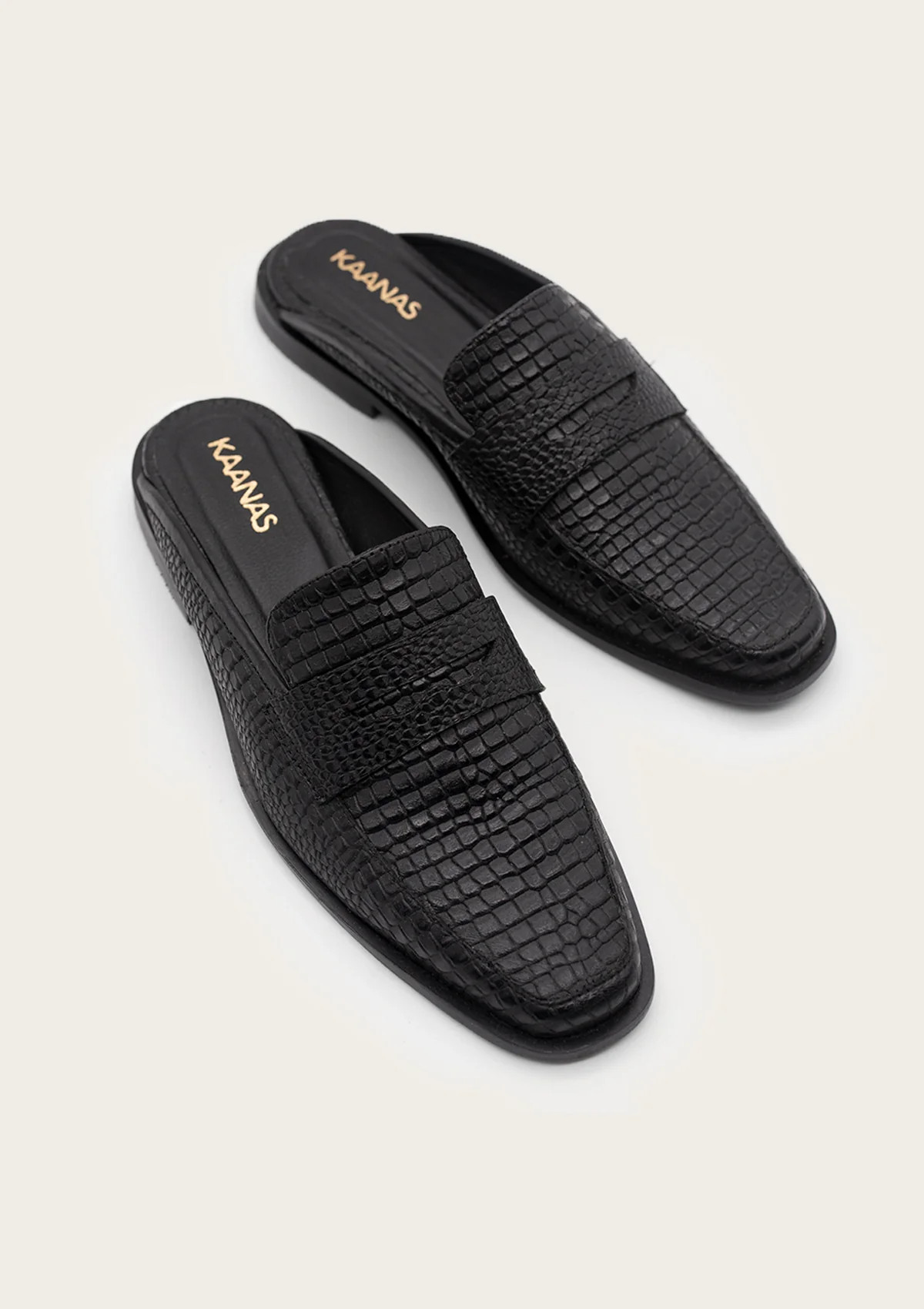 Brezo Black | KAANAS