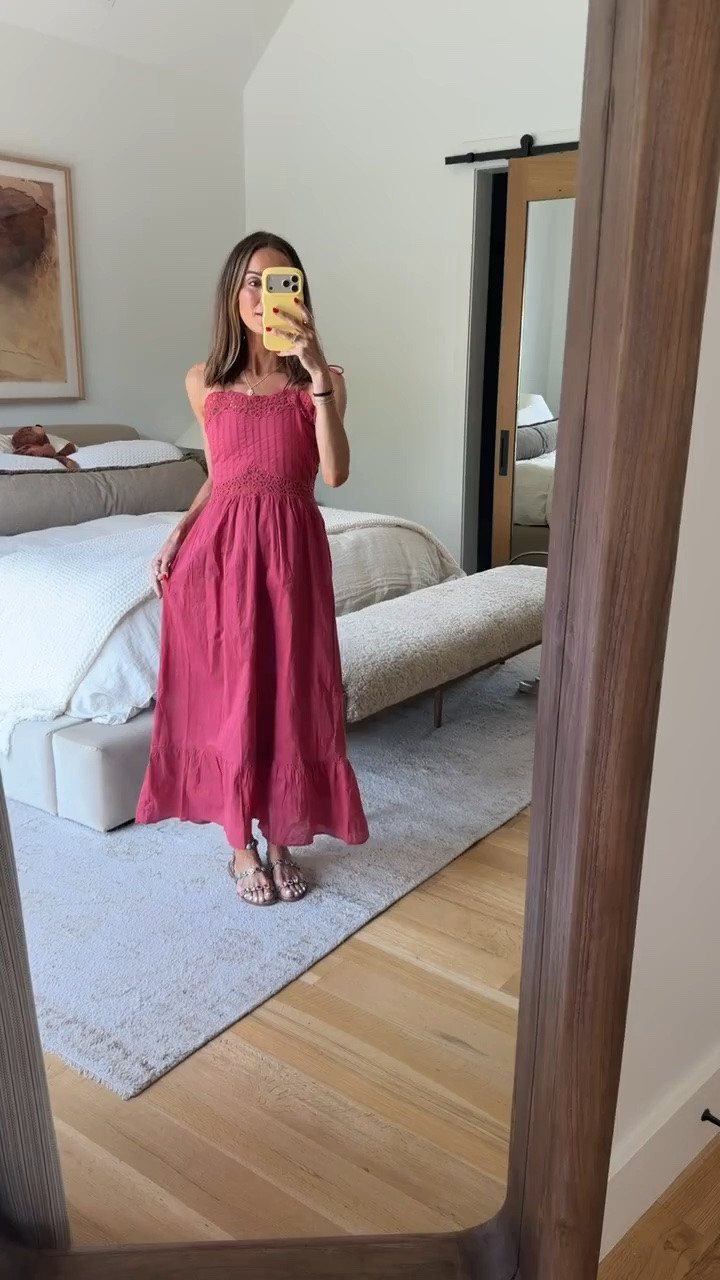 Such a pretty dress and it’s on sale for under $30 today! 💗