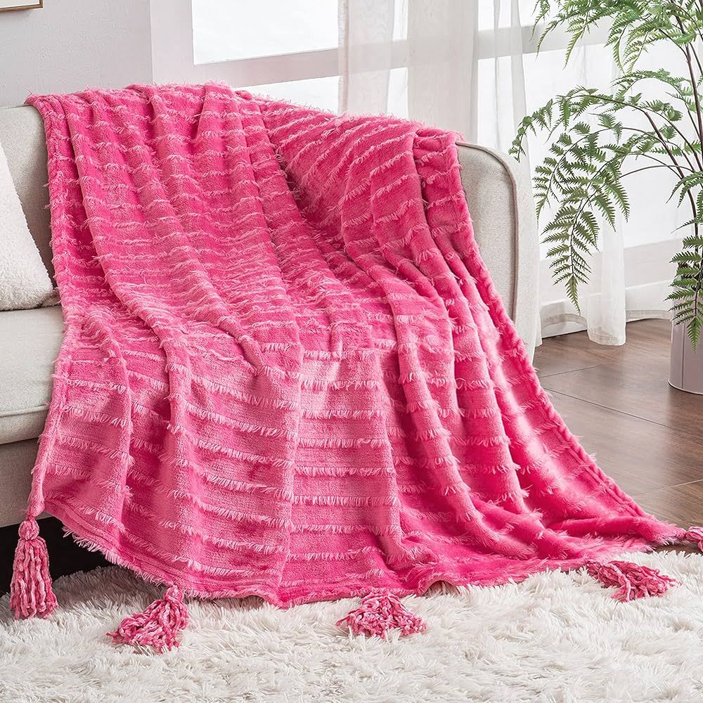 Exclusivo Mezcla Soft Throw Blanket, Large Fleece Fuzzy Blanket, Decorative Tassel Plush Throw Bl... | Amazon (US)
