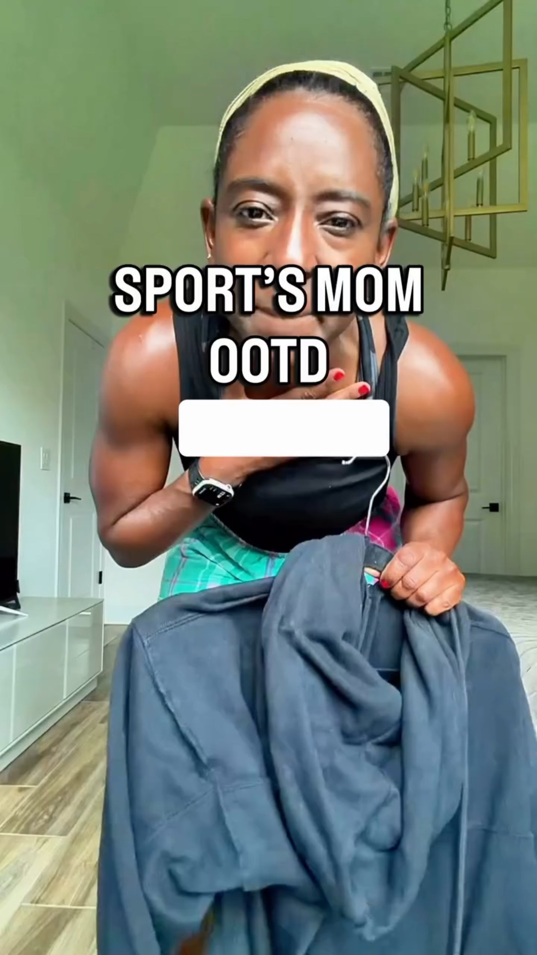 Being the mom of an NFL football player is hard. I mean… I assume so! This weekend we had TWO rainy games that tried the take me out!

Check out my cute outfit bestie!
XOXO💋 LaTonya 

#ootd #ltkover40 #sportsmomlife #sportsmom