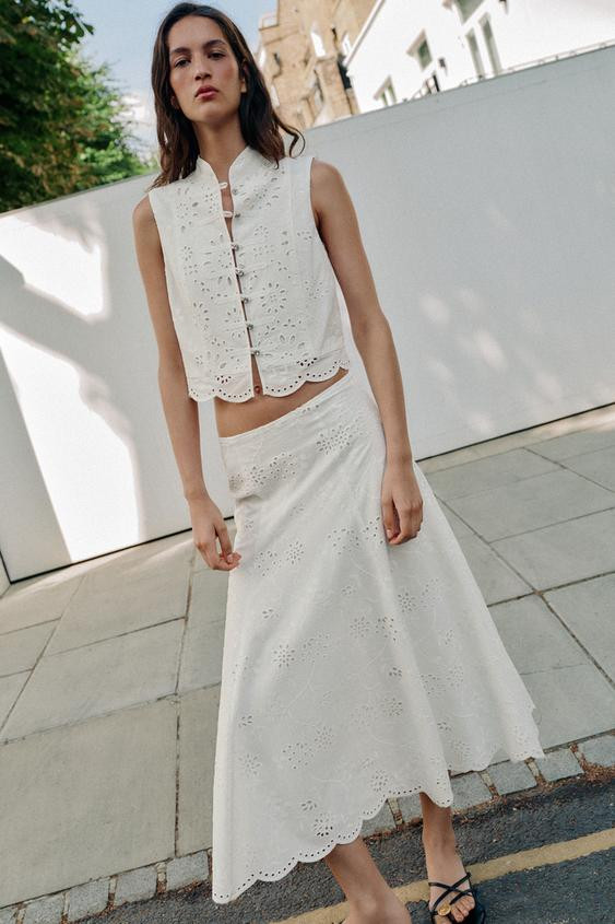 EMBROIDERED EYELET MIDI SKIRT | Zara US