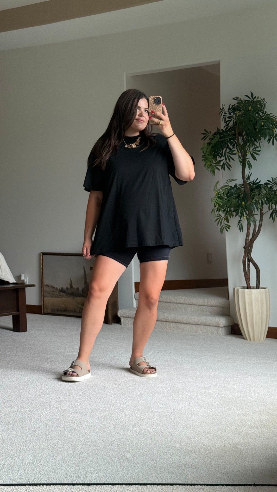 Amazon oversized tee under $10! Really thick material, feels exactly like free people. Don’t size up!

Maternity, bump and postpartum friendly too  

#LTKMidsize #LTKFindsUnder50 #LTKSaleAlert