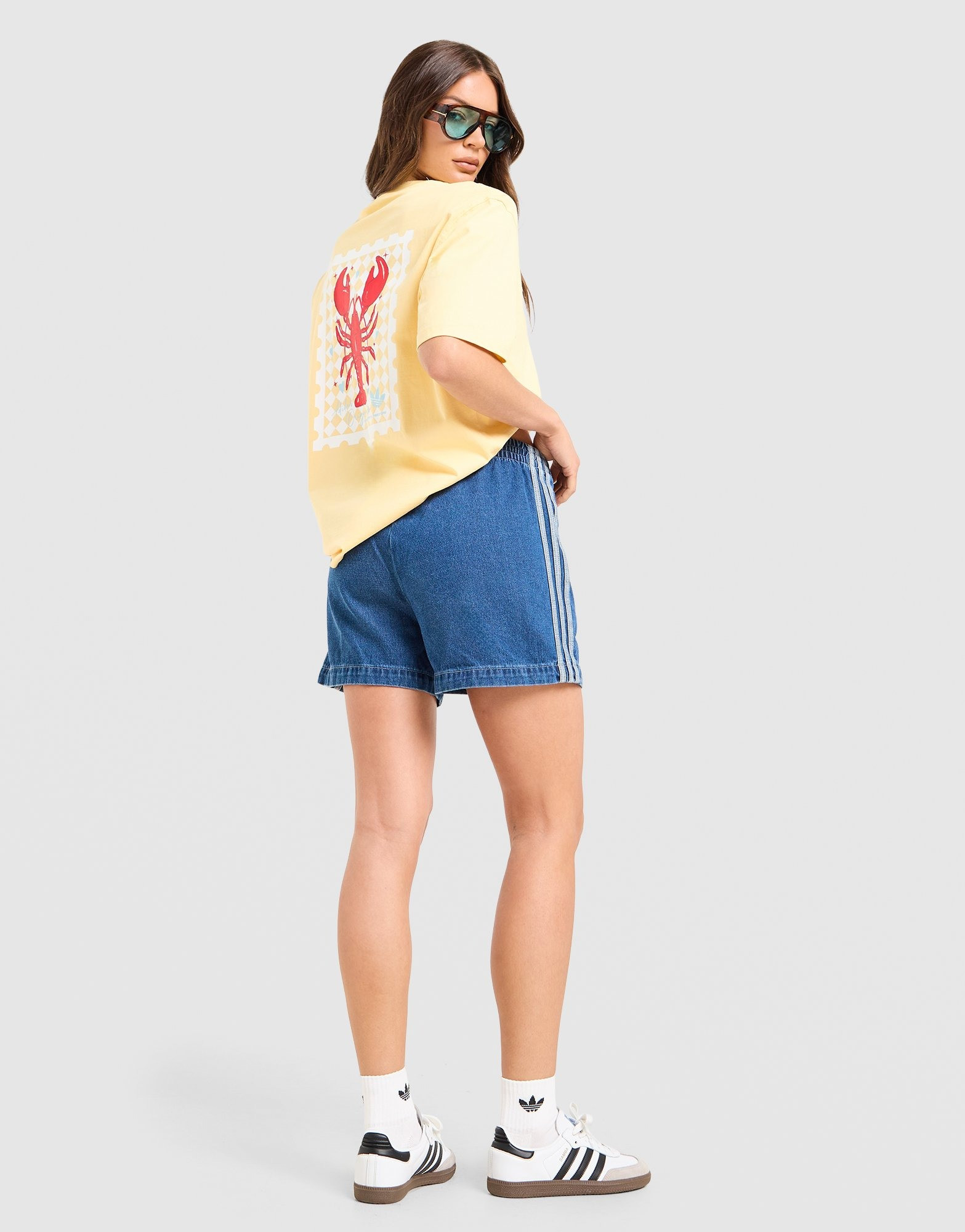 Yellow adidas Originals Stamp Lobster T-Shirt | JD Sports UK | JD Sports (UK)