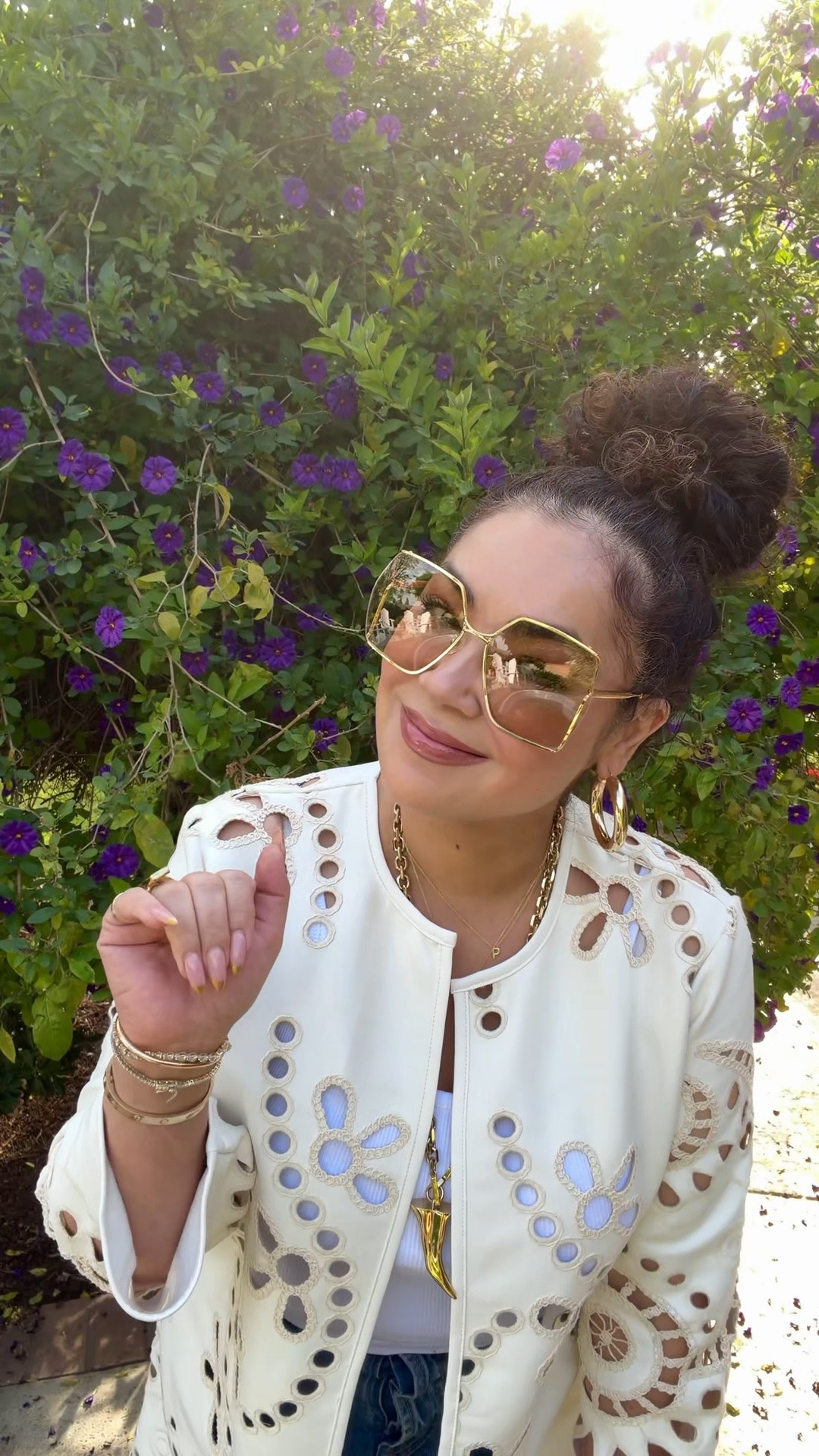 A little style tip that never fails:

Start with the piece you really want to wear… and let that guide the rest.

This crochet kimono was my starting point today, and the rest just fell into place — jeans, suede boots, and a touch of gold.

Getting dressed doesn’t have to be complicated.

👉 Everything is linked in LTK — go shop your favorites
👉 Share this + follow for more style over 45

#over50fashion #styleover50 #over50style #over50andfabulous #fashionover50