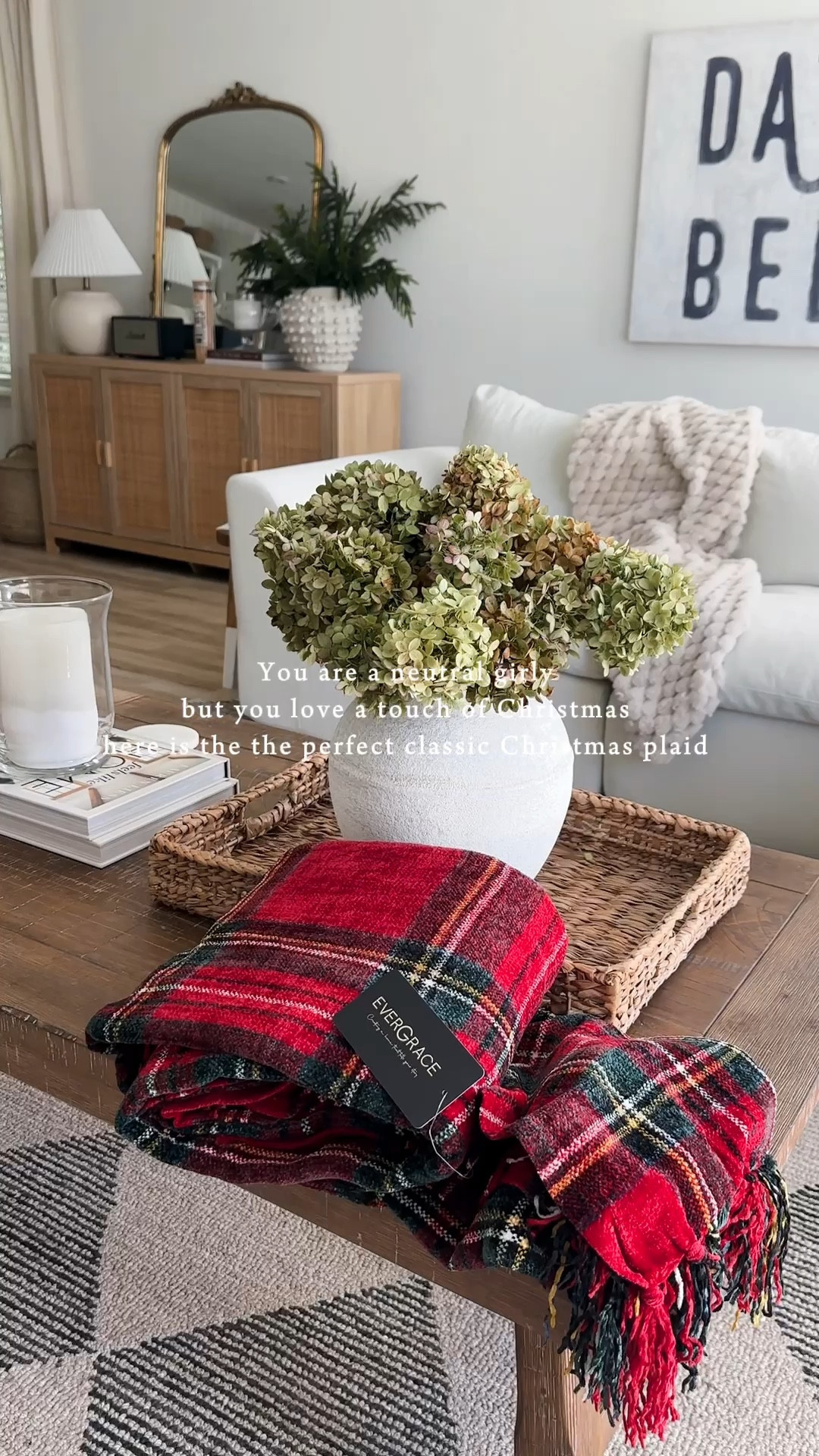 Perfect Christmas plaid throw 👌🏼

#LTKHoliday #LTKHome #LTKGiftGuide