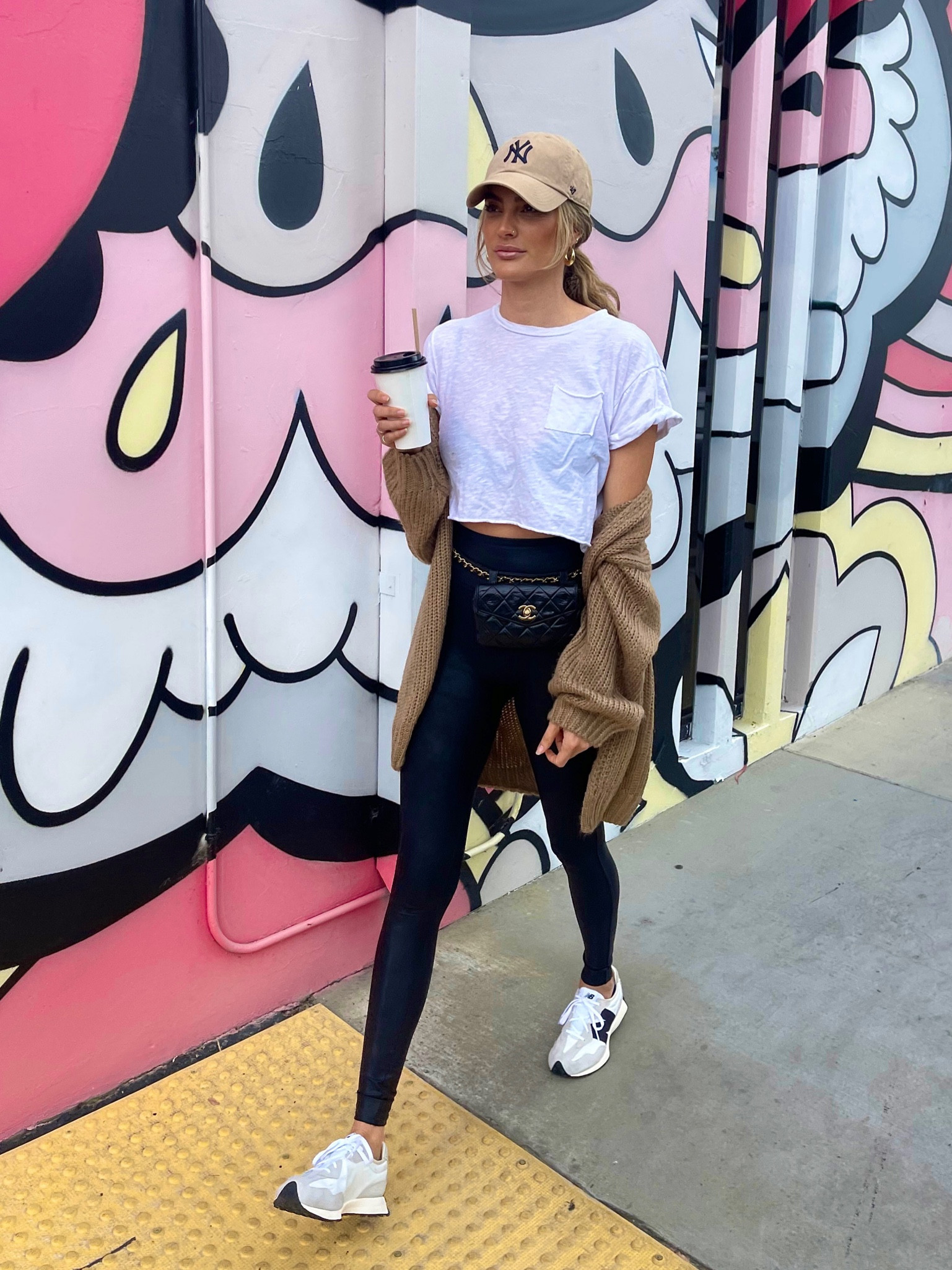 If you don’t have these leggings yet what are you waiting for?? These are a staple in my closet. Everyone needs these!! 

#LTKstyletip #LTKfit #LTKFind