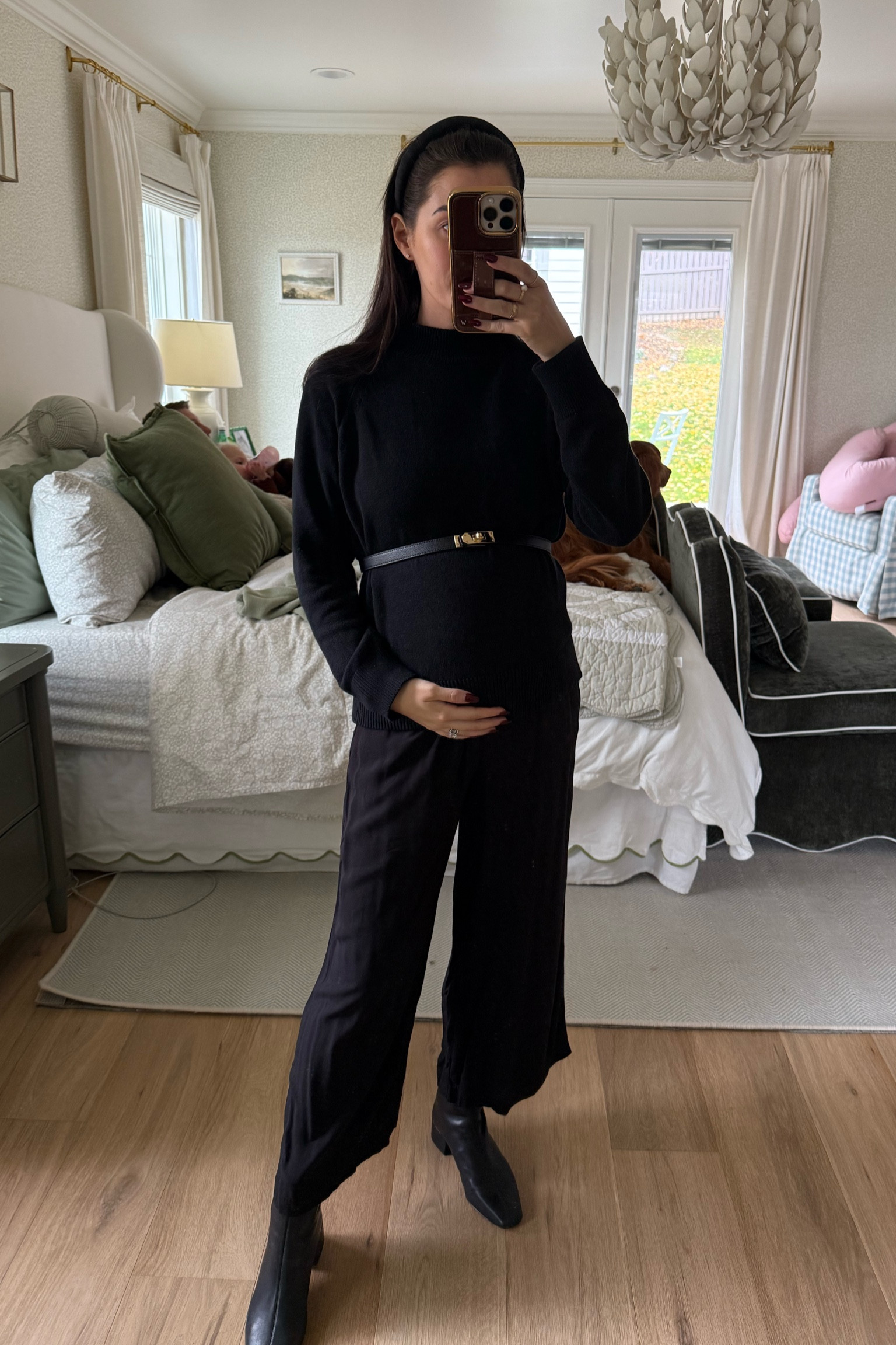 Chic winter pregnancy bump
Friendly outfit 🤰🏻✔️

#LTKFindsUnder100 #LTKBump #LTKHoliday