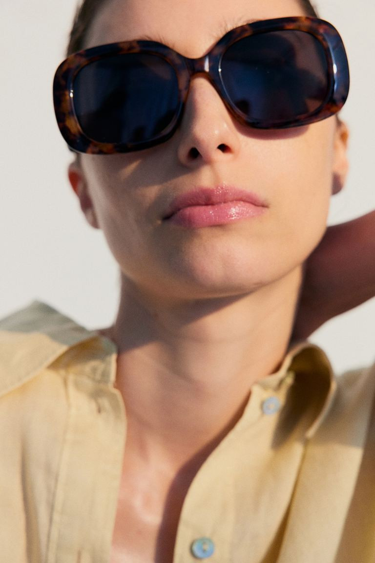 Square Sunglasses | H&M (US + CA)