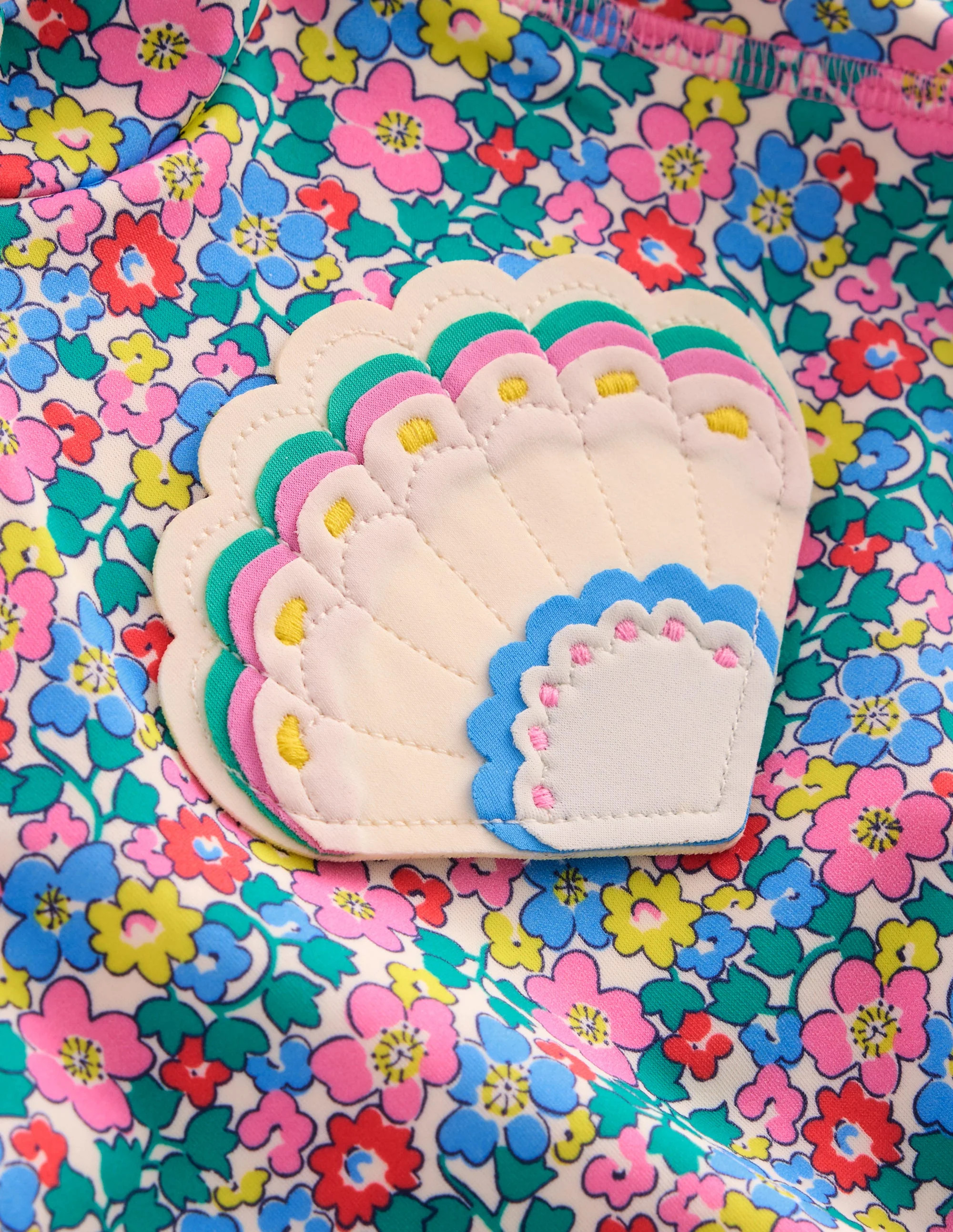 Frilly Rash Vest Set-Multi Flowerbed Shell | Boden (US)