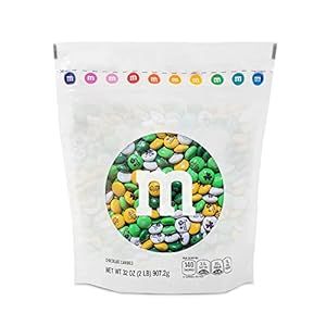 M&M’S St. Patrick’s Day Milk Chocolate Candies, 2 Pounds of Green, White & Gold Bulk Candy Pr... | Amazon (US)