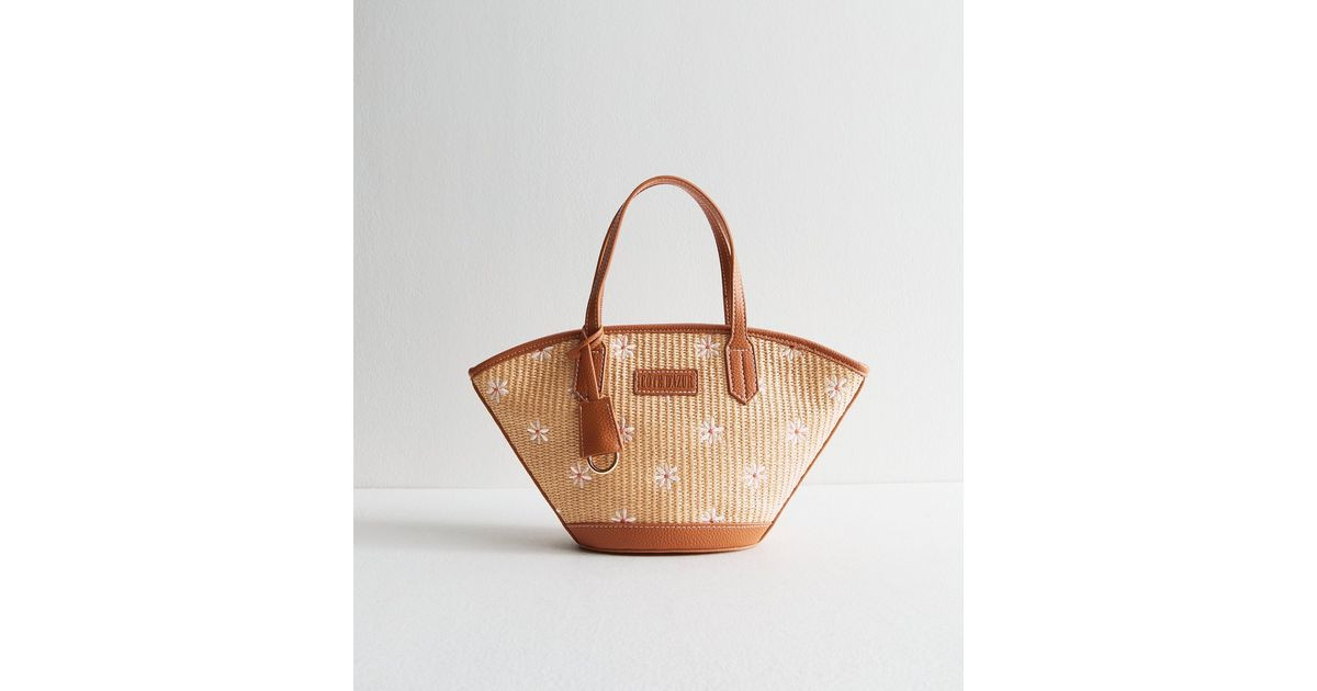 Stone Raffia Look Daisy Embroidered Wing Tote Bag | New Look | New Look (UK)