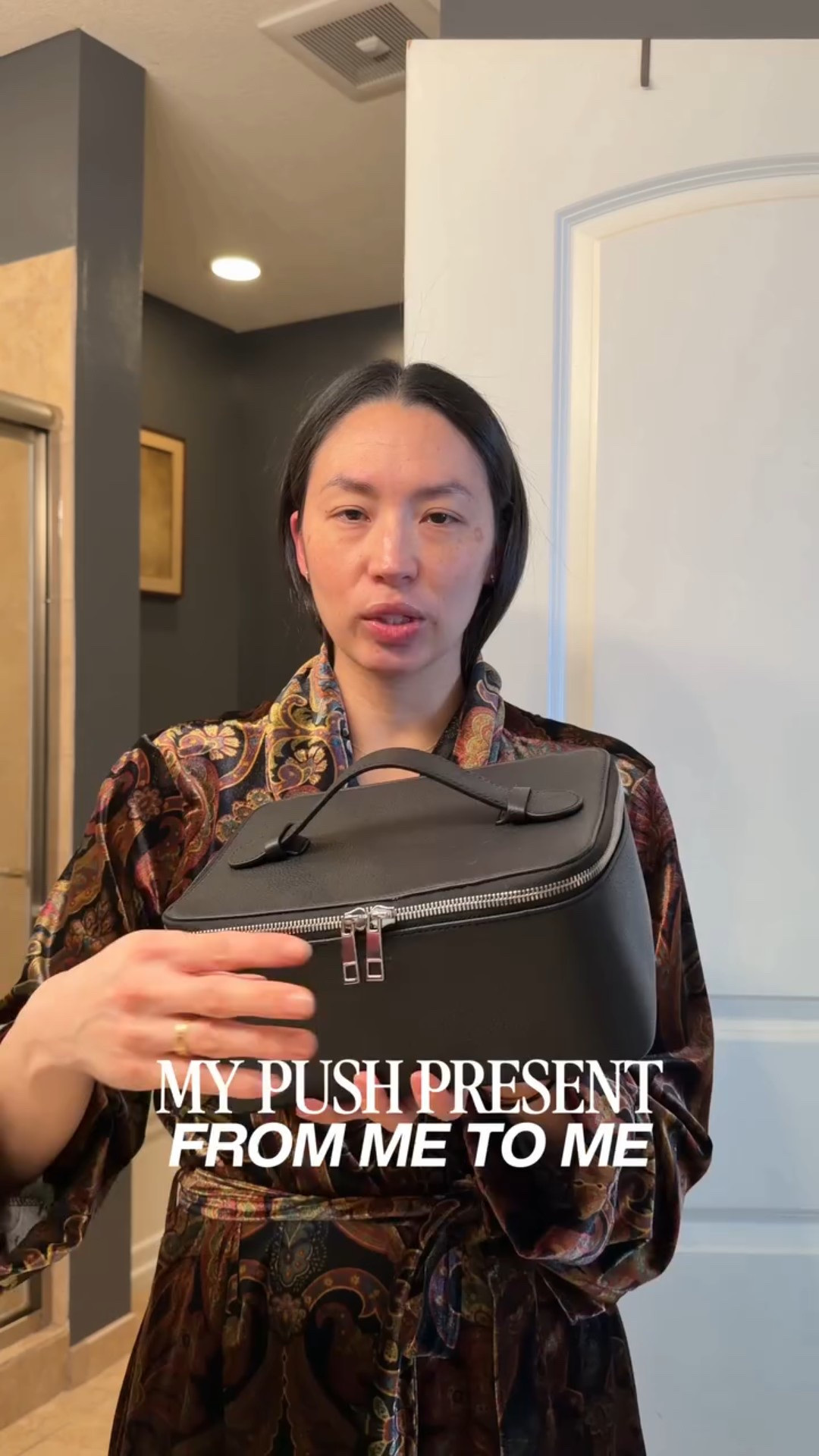 it feels really nice to have a full face of fancy-fresh (and not expired) products for hot mom days! ✨🤍

#momlife #grwm #grwmmakeup #momsover30 #postpartumjourney 

#LTKmomlife #LTKBeauty #LTKmorningroutine