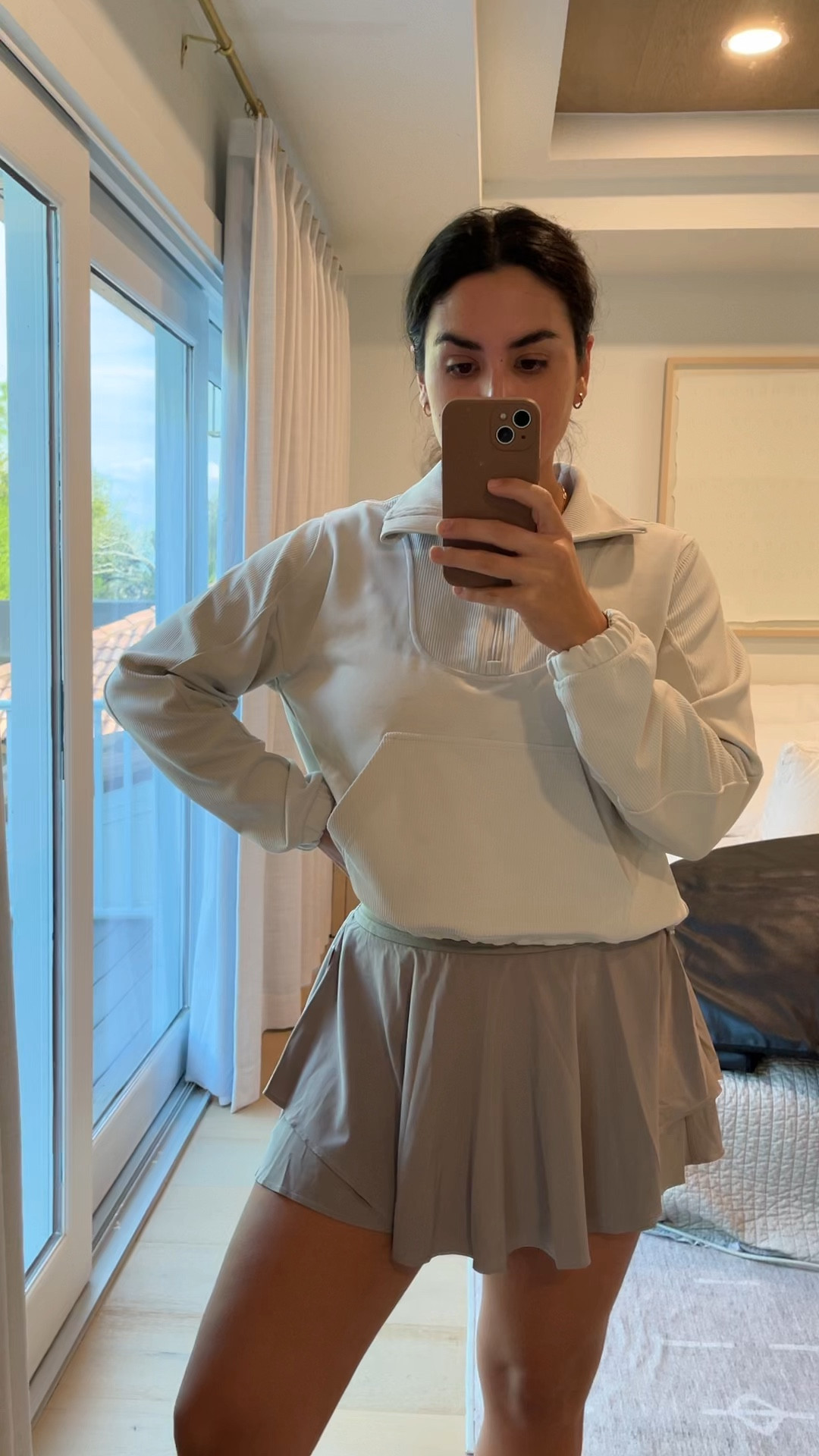 Size m and 6 in lululemon 