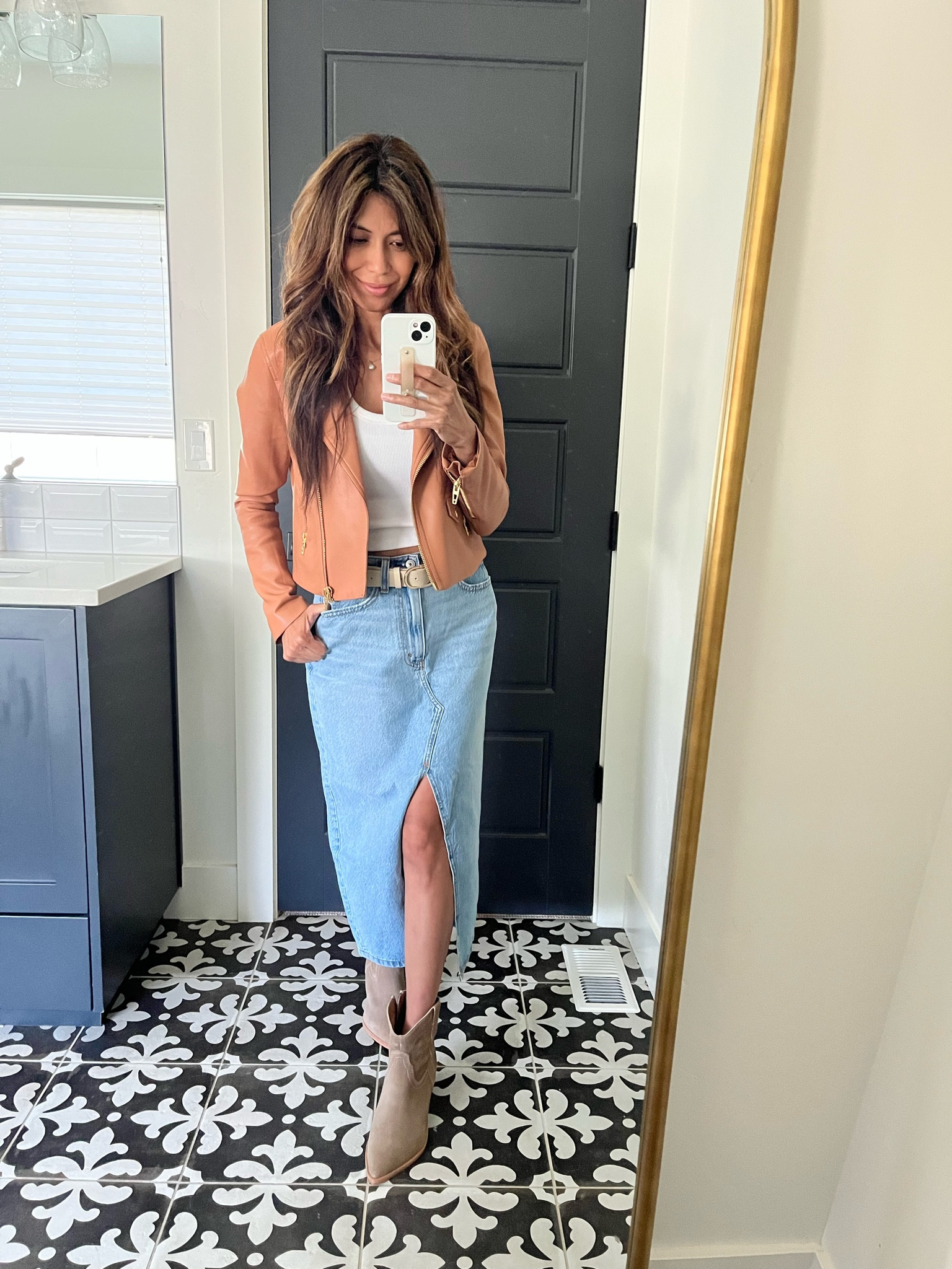 Favorite denim skirt, wearing size 25 

#LTKSale