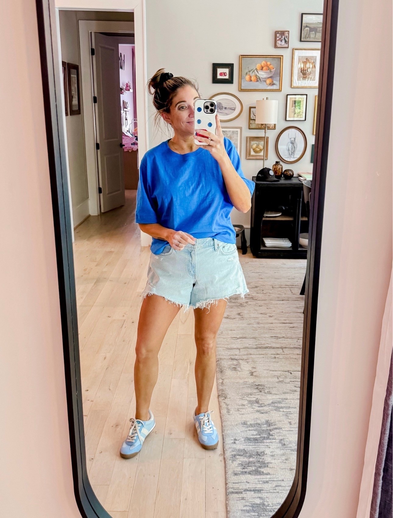 I can’t get enough of these shorts and yall have loved them too!
Top M (tts) / Shorts 30 (tts) / Sneakers tts

#LTKxAbercrombie #LTKootd #LTKSeasonal