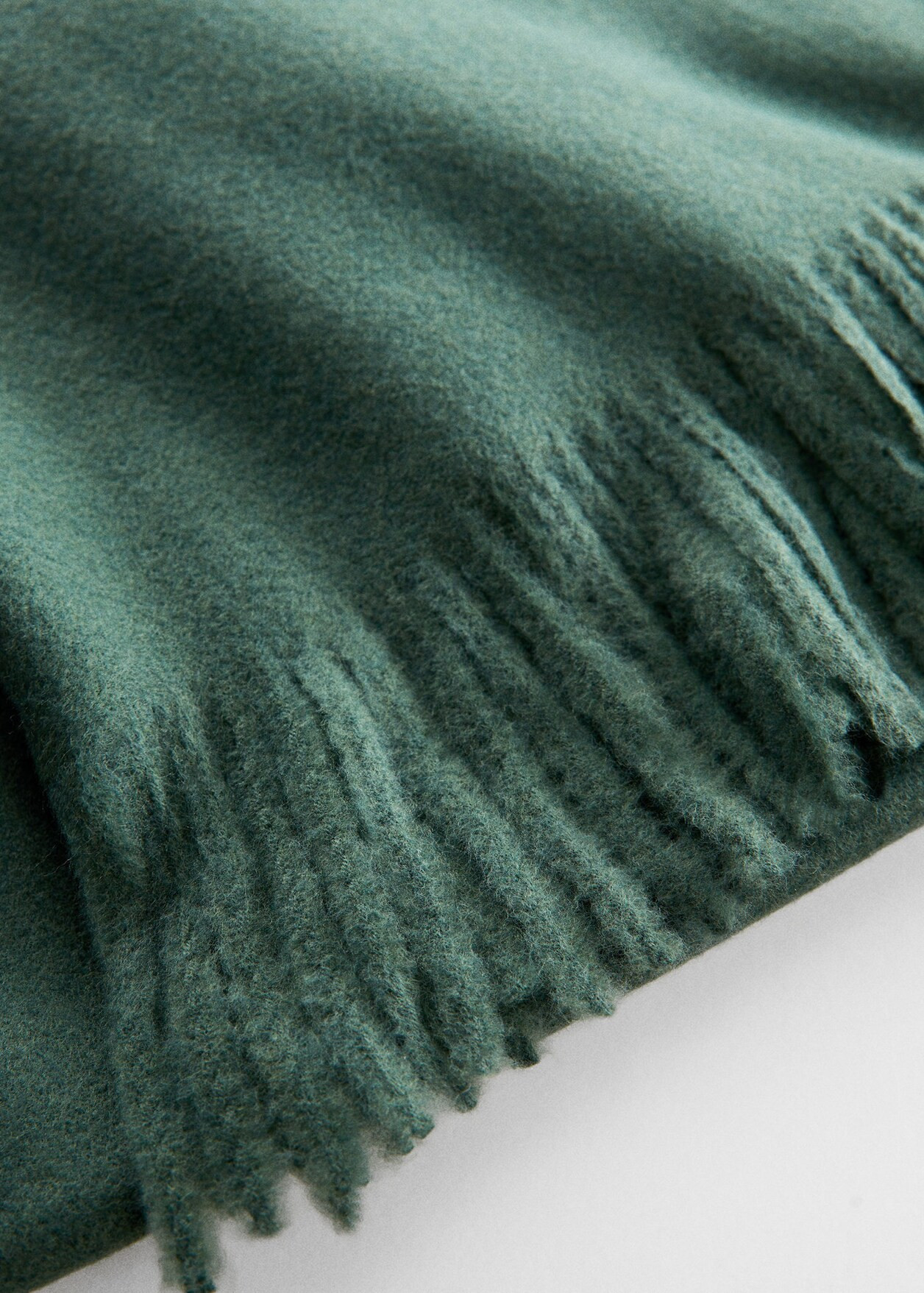 Fringed edge scarf -  Women | Mango USA | MANGO (US)