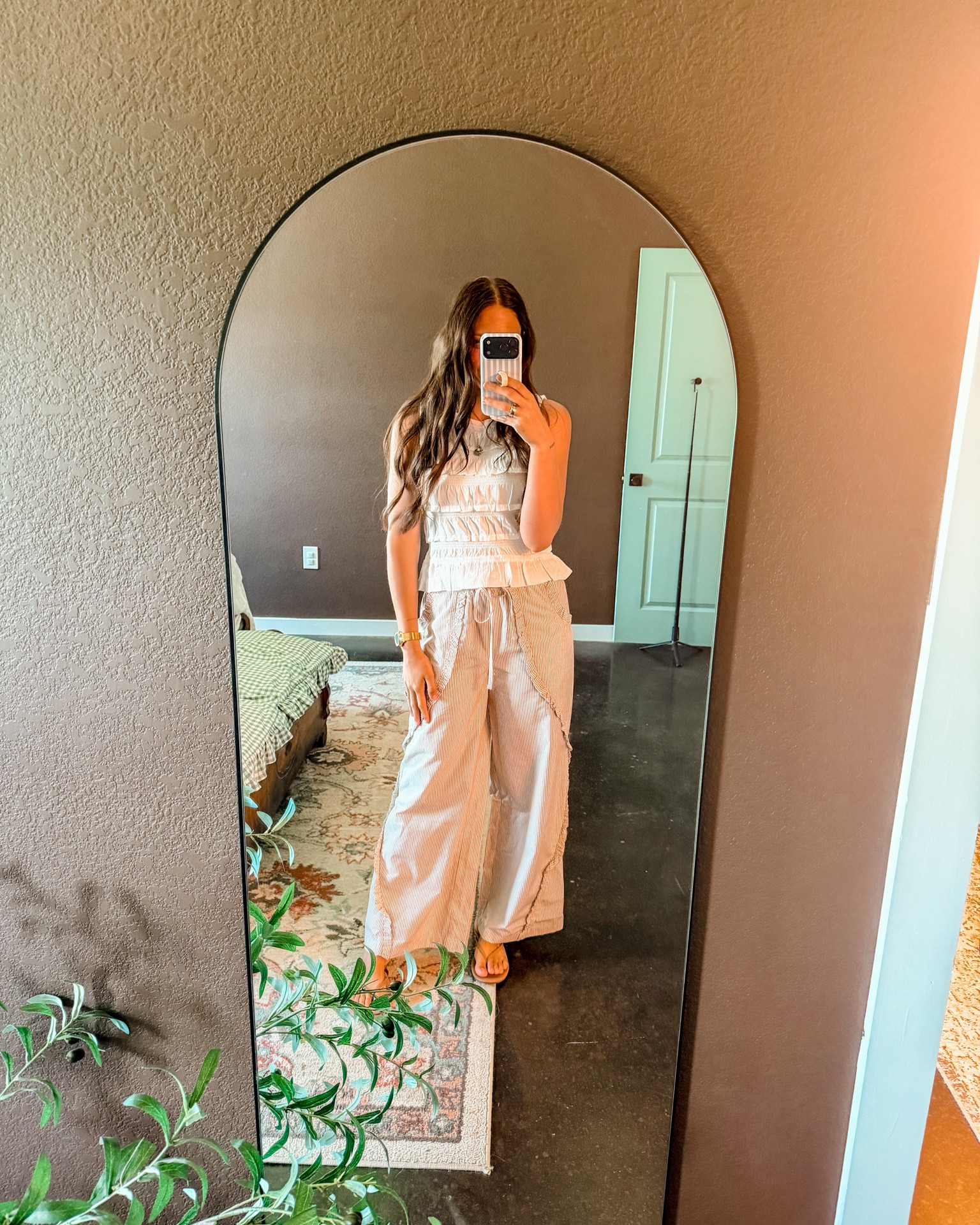 The cutest outfit from @Anthropologie & these pants are super flattering on my long legs too! I’m in a S in both

#LTKMothersDay #LTKgrwm #LTKootd