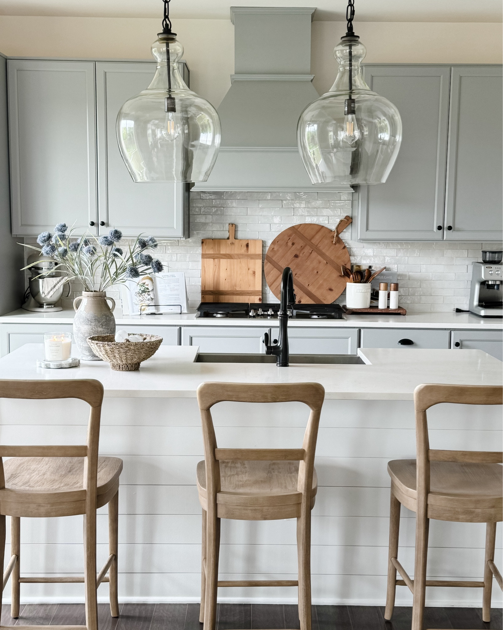 Neutral kitchen inspiration ✨

Last view before I make a big change in here, any guesses? 👀

Pendants are $100 less on sale. I have the large size 17" ☺️ Woven bowl is also on sale $7.50 and purple stems are less than $1 (pictured 6 in this vase)! 

#LTKSeasonal #LTKHome