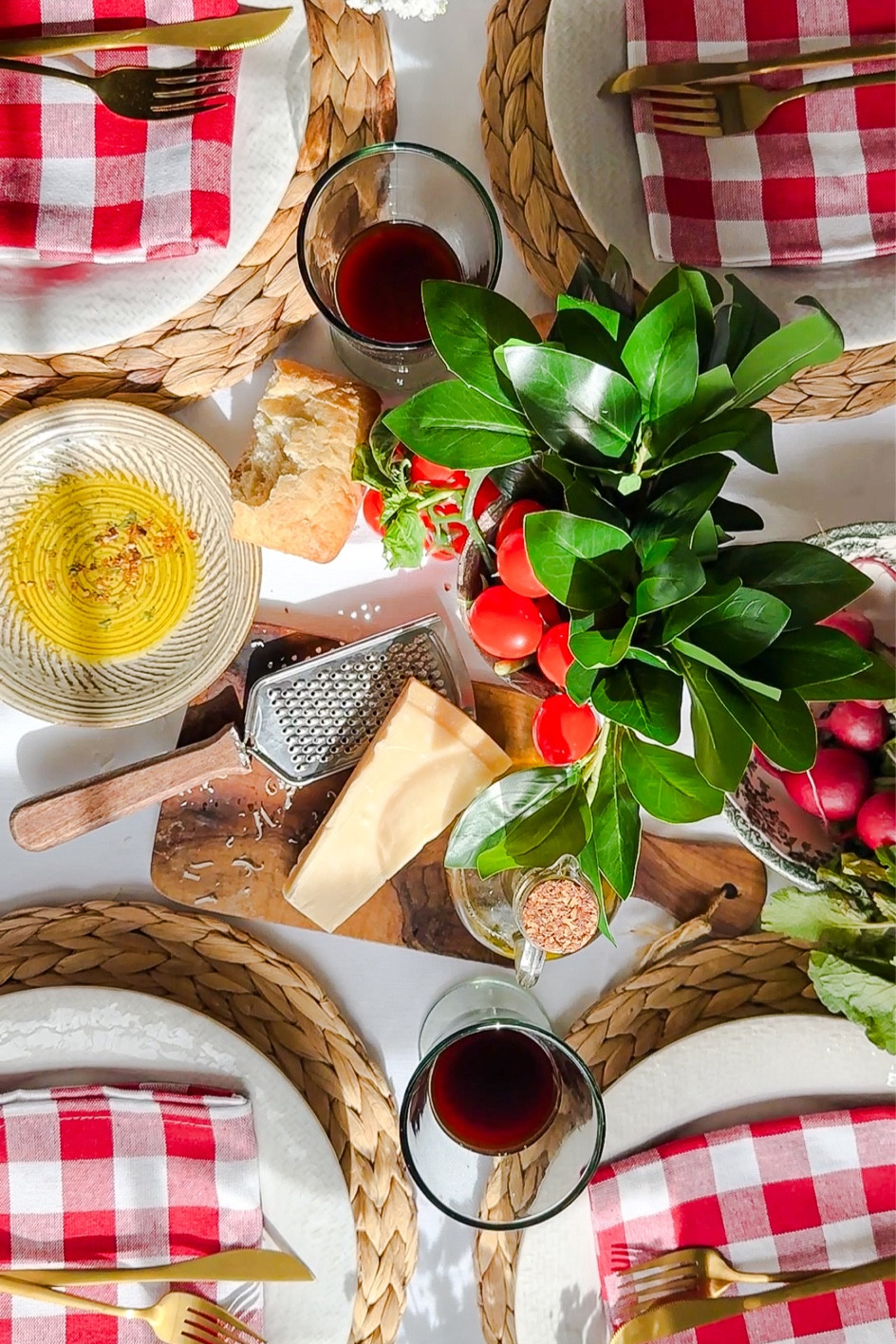 Table scape 

#LTKhome #LTKfindsunder50