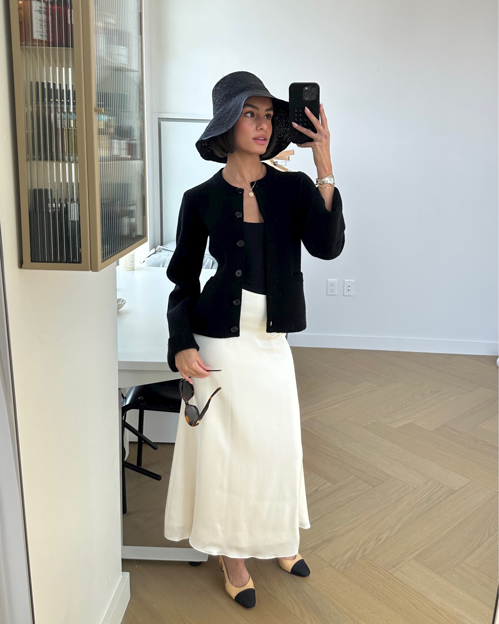 Jenni Kayne Crochet Raffia Sun Hat in Black Jenni Kayne | Jenni Kayne Crochet Raffia Sun Hat Black  main image 4