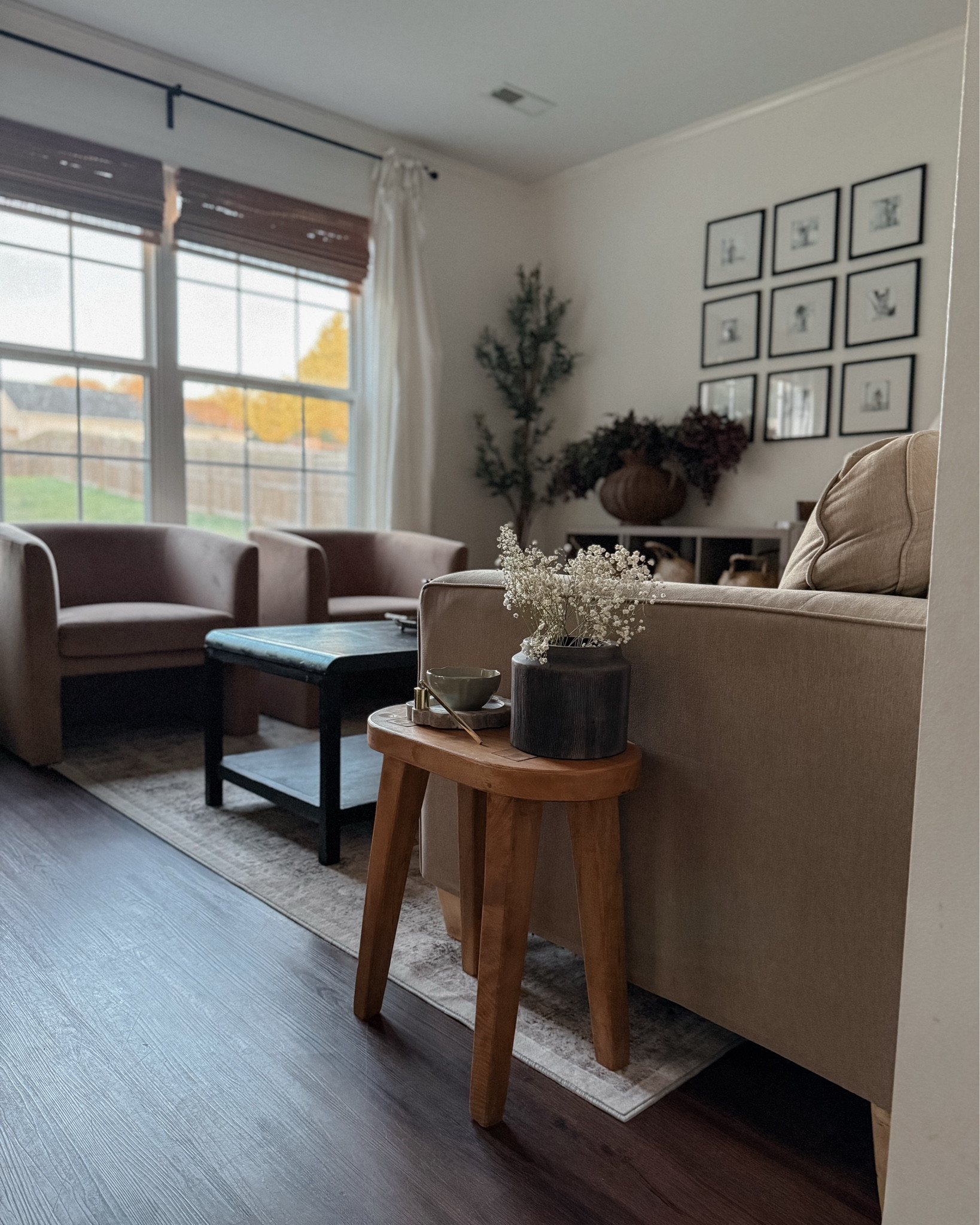 Side table styling idea 

#LTKSaleAlert #LTKHome #LTKSeasonal