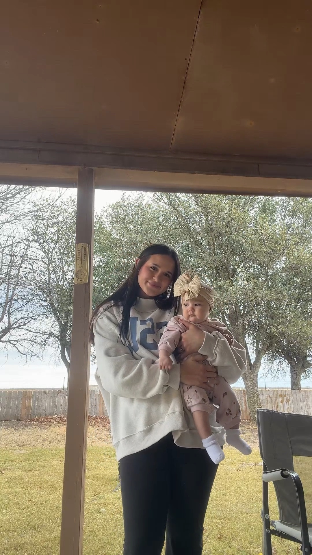 This mock neck sweatshirt is my go-to for everyday wear 🤍
So comfy, so soft, and reversible—you literally get two looks in one.
Perfect for errands, mom life, lounging, or dressing up with leggings or jeans. An easy staple I reach for on repeat.

#LTKmomlife #LTKootd #LTKMidsize