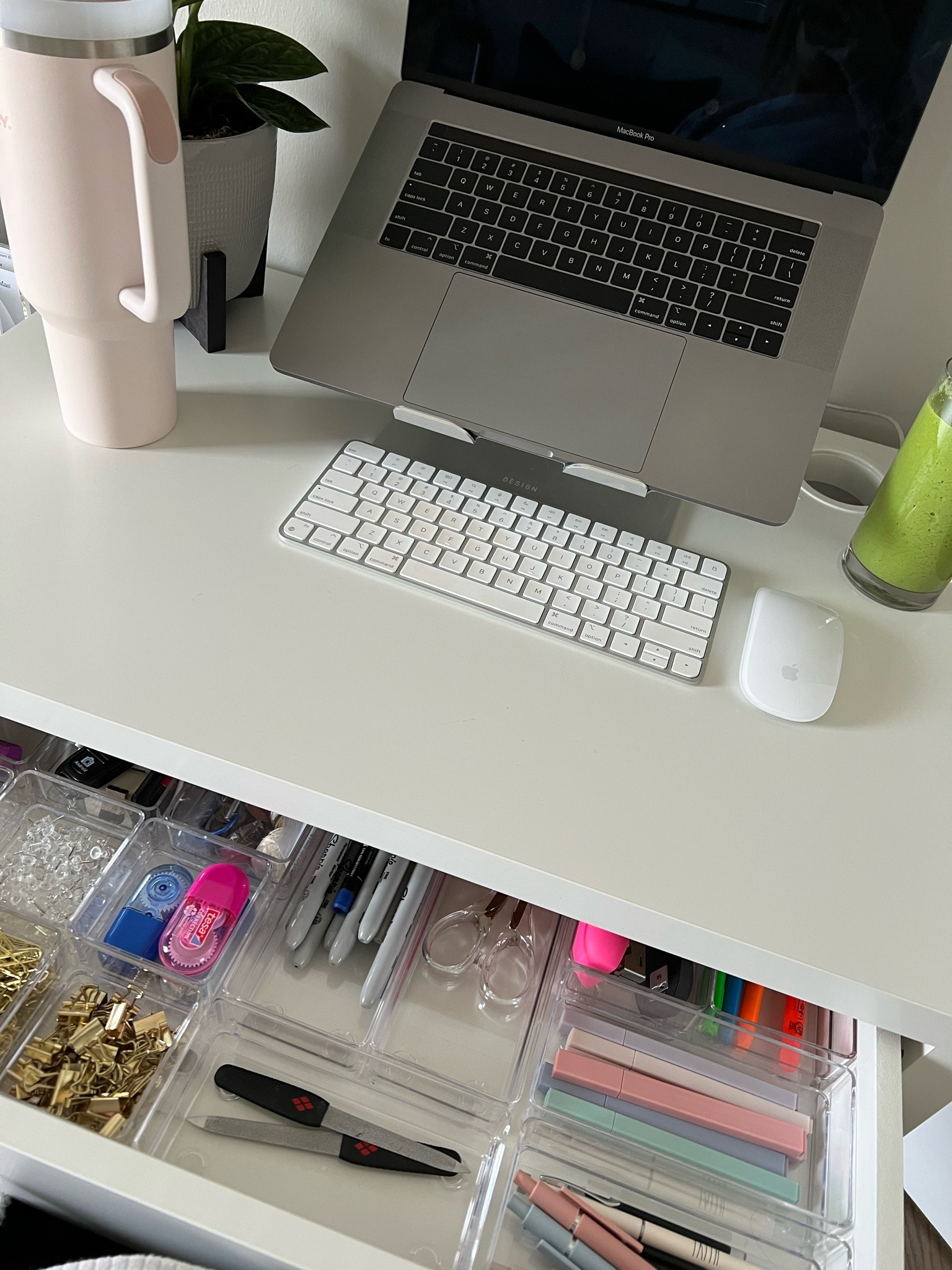 Home office organization essentials! ✨

#LTKhome #LTKFind #LTKsalealert