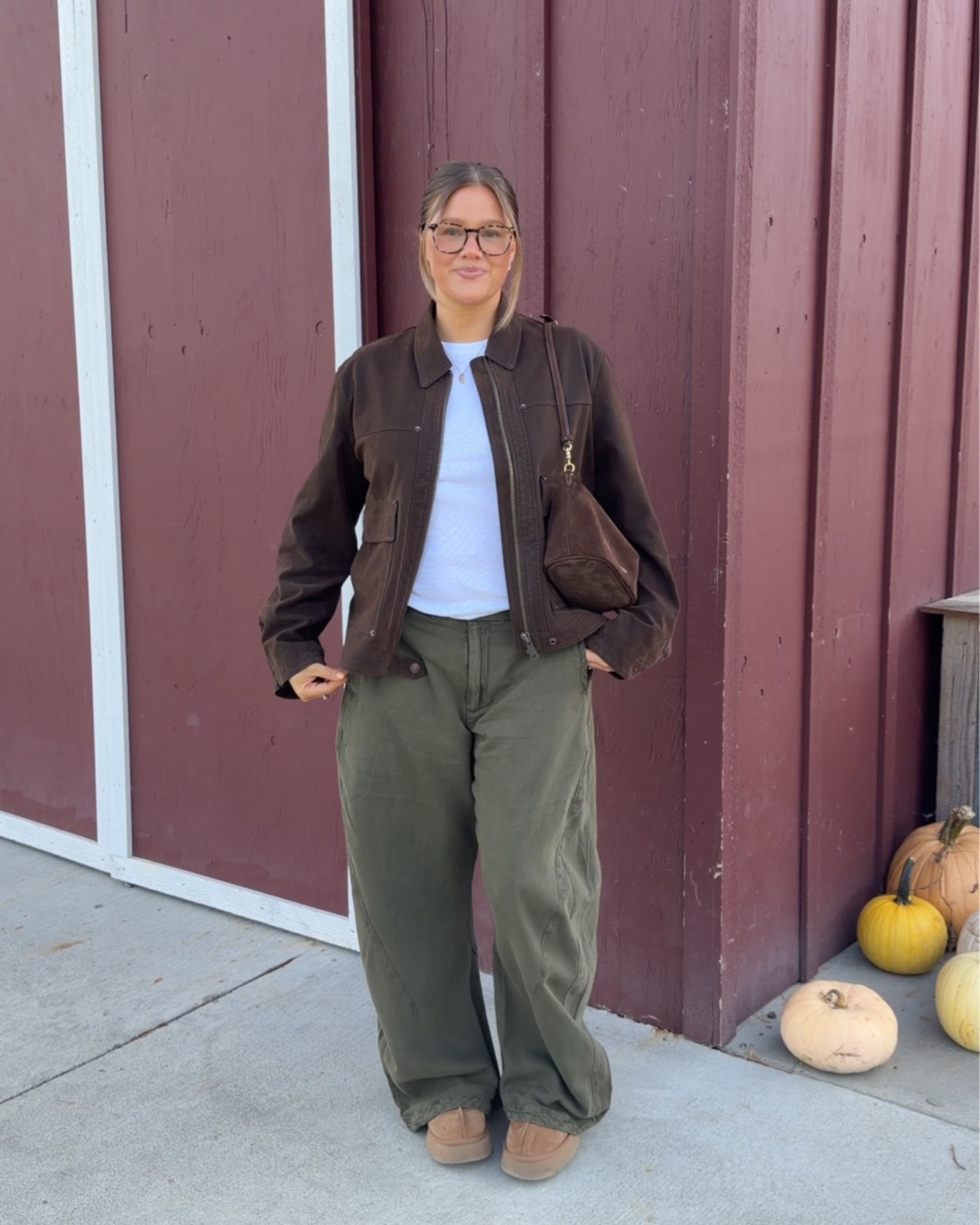 Fall staples include: olive green pants, a fun cashmere sweater and versatile jackets! Size 10 in pants, medium in jackets, medium in sweater it runs oversized. Bag is gorgeous and a deep brown! Loafers and Uggs both run tts @nordstrom #nordstrompartner 

#fallfashion #suedejacket #freepeople #ugg #fallstyle #momstyle #olivepants