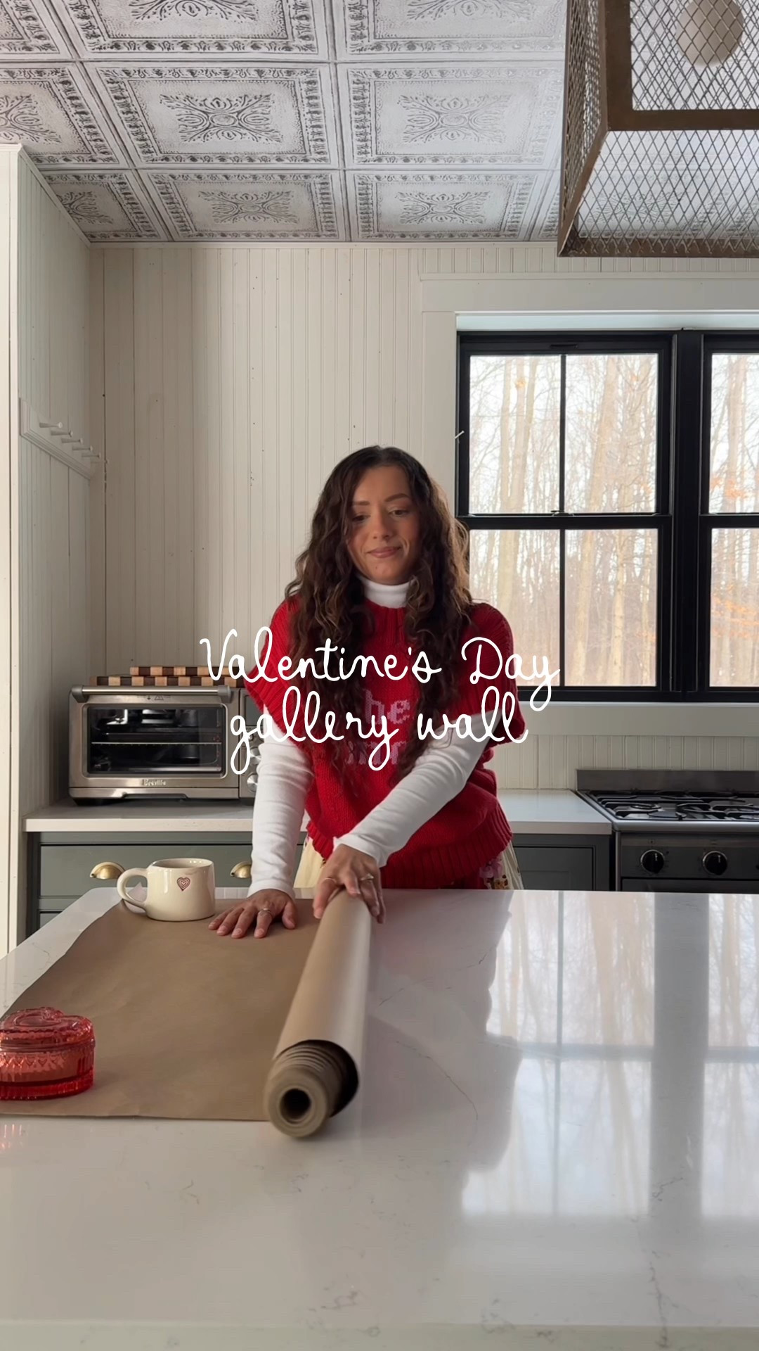 First time ever making a valentines day gallery wall and I am in love! Feeling super inspired by vday this year so decided to just go for it ♡ I guess you can say love is in the air LOL. It’s so cozy and cute. Had so much fun doing a few art DIYs (the one with the DIY mat is vintage valentines post cards) and added the cutest lil dainty ribbon to some of the ‘non valentines’ pieces. ◡̈  Comment ‘gallery wall’ for links! 