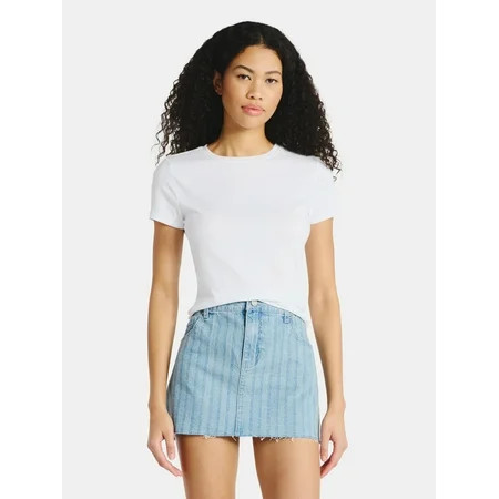 No Boundaries Crewneck Tee, Women’s | Walmart (US)