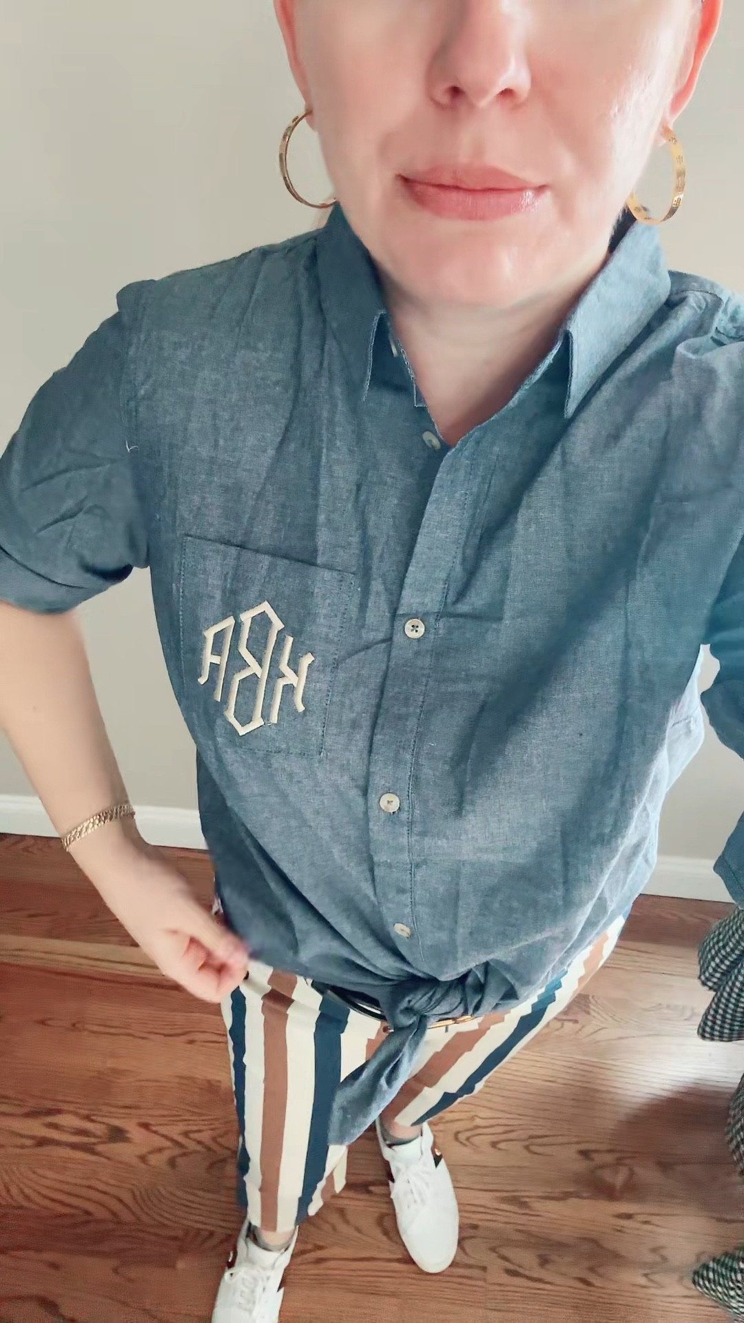 Hung out in Omaha this weekend for the Omaha Comedy Festival and we spent a day at the zoo (and I wish we had been able to stay even longer- Omaha was fantastic!) Here is my zoo outfit. 🐅 

#LTKShoeCrush #LTKSeasonal #LTKVideo