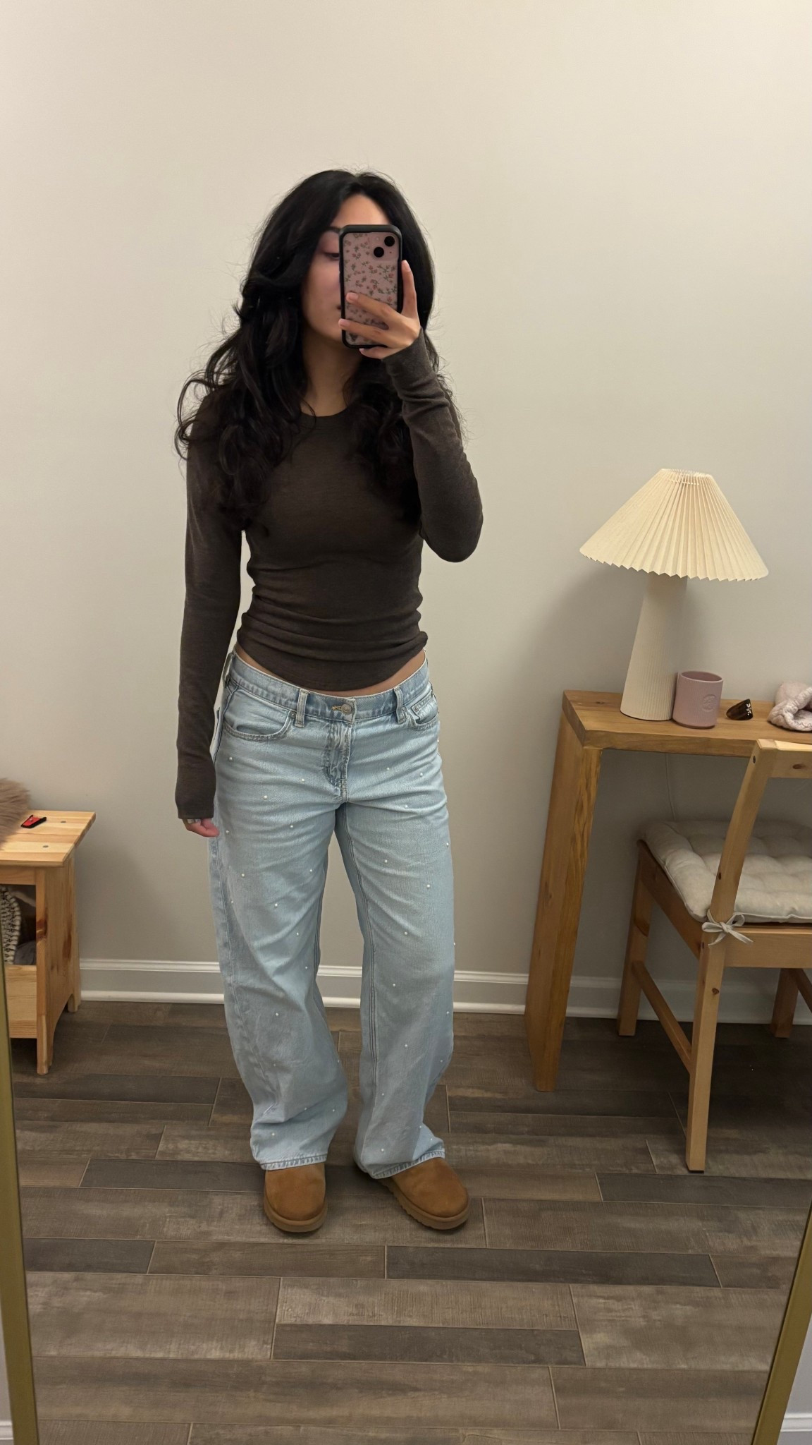 AE stovepipe jeans with pearls (sized up to 4 - for baggier fit)
AE long sleeve tshirt 

#LTKFindsUnder100 #LTKPetite #LTKSaleAlert