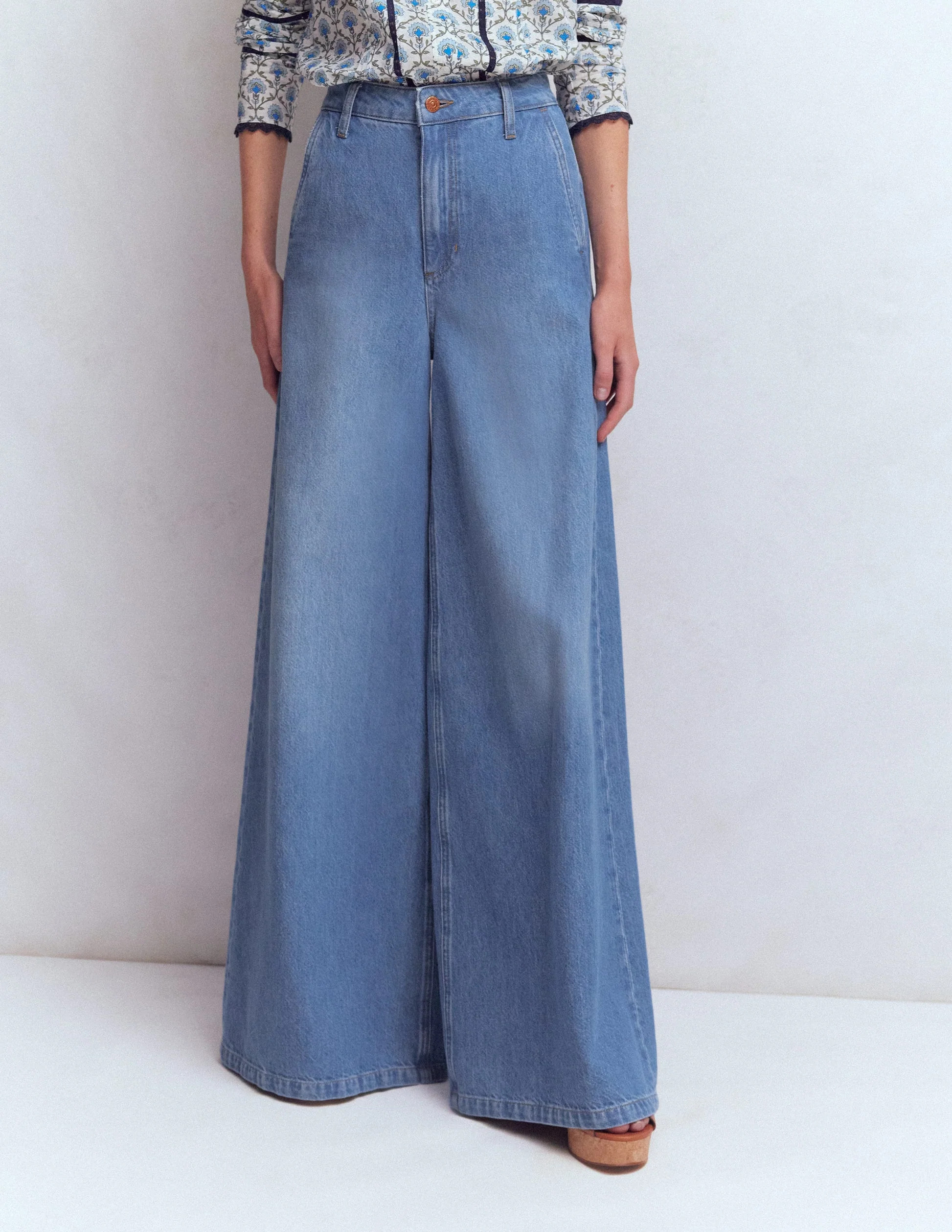 High Rise Palazzo Jeans-Light Wash | Boden UK