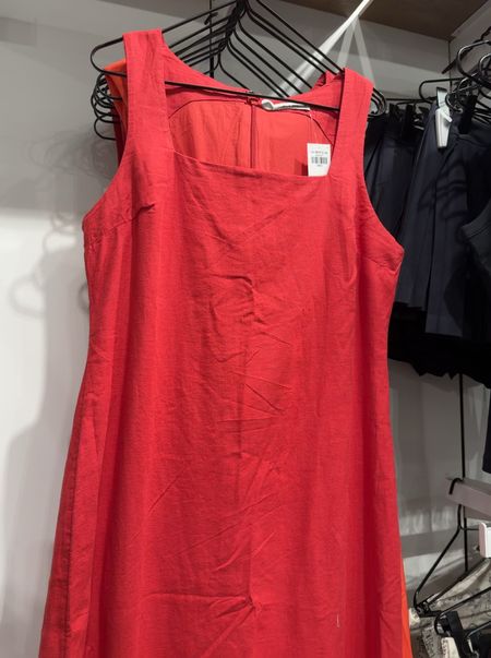 Linen red dress!


#LTKSeasonal #LTKFestival #LTKGiftGuide