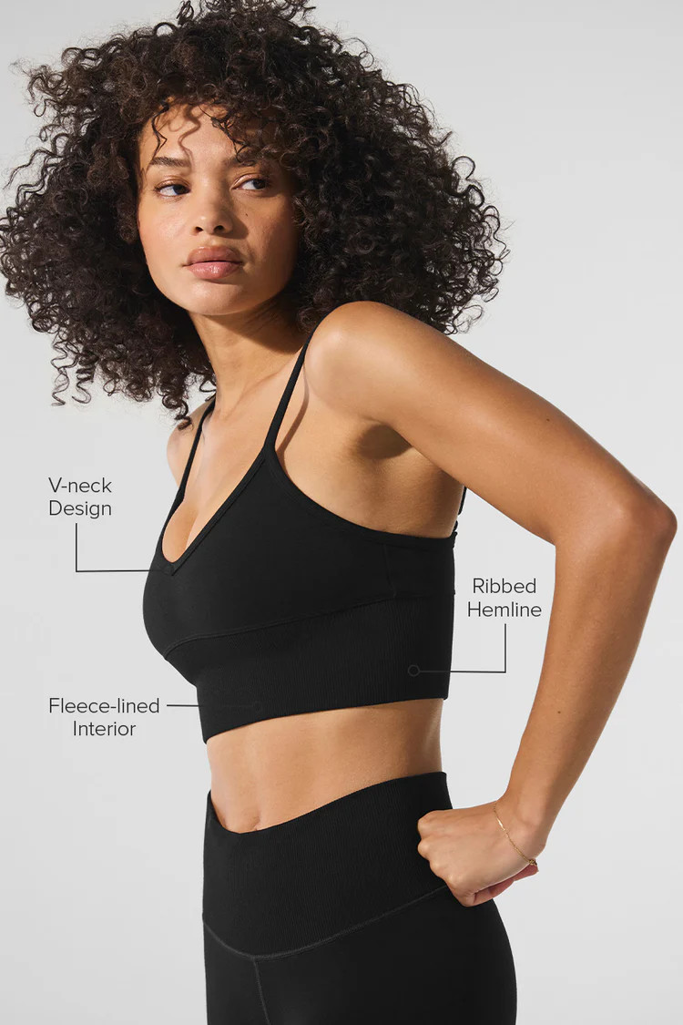 Seamless Winter Warm Plush Delight Bra - Black | Alo Yoga (US)