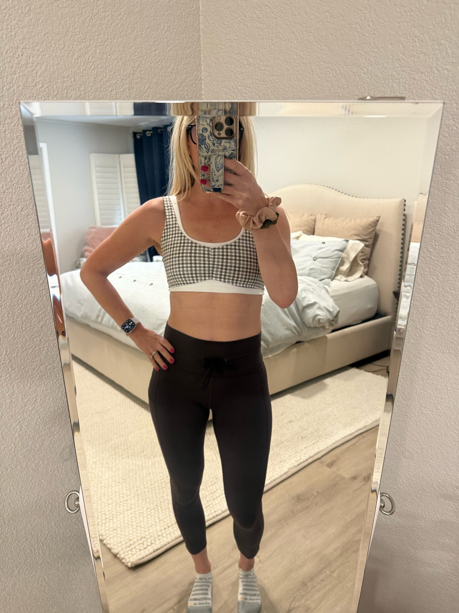 POV: You found the workout set that actually makes you want to get dressed. 🤎✨

A mix of Vuori + Abercrombie is always a win. The buttery-soft leggings paired with this gingham sports bra are giving effortless athleisure—perfect for Pilates, strength training, coffee runs, or just looking put together while staying comfortable.

These are the pieces I reach for again and again because they’re flattering, comfortable, and easy to style beyond the gym.

Everything is linked in my ShopMy (link in bio)! Save this post for your next activewear refresh and let me know…

🤎 Team Vuori or Team Abercrombie?

#Vuori #VuoriClothing #VuoriStyle #VuoriWomen #Abercrombie #AbercrombieStyle #AbercrombieActive #Activewear #Athleisure #PilatesStyle #PilatesInstructor #WorkoutStyle #GymOutfit #FitnessFashion #EverydayAthleisure #NeutralStyle #CozyStyle #OOTD #CasualStyle #MomStyle #ShopMy #ShopMyCreator #FashionFinds #StyleInspo #ActivewearAddict #CapsuleWardrobe #WellnessStyle #EverydayStyle #FitStyle #LinkInBio

#LTKfitnessgoals #LTKmomlife #LTKOver40