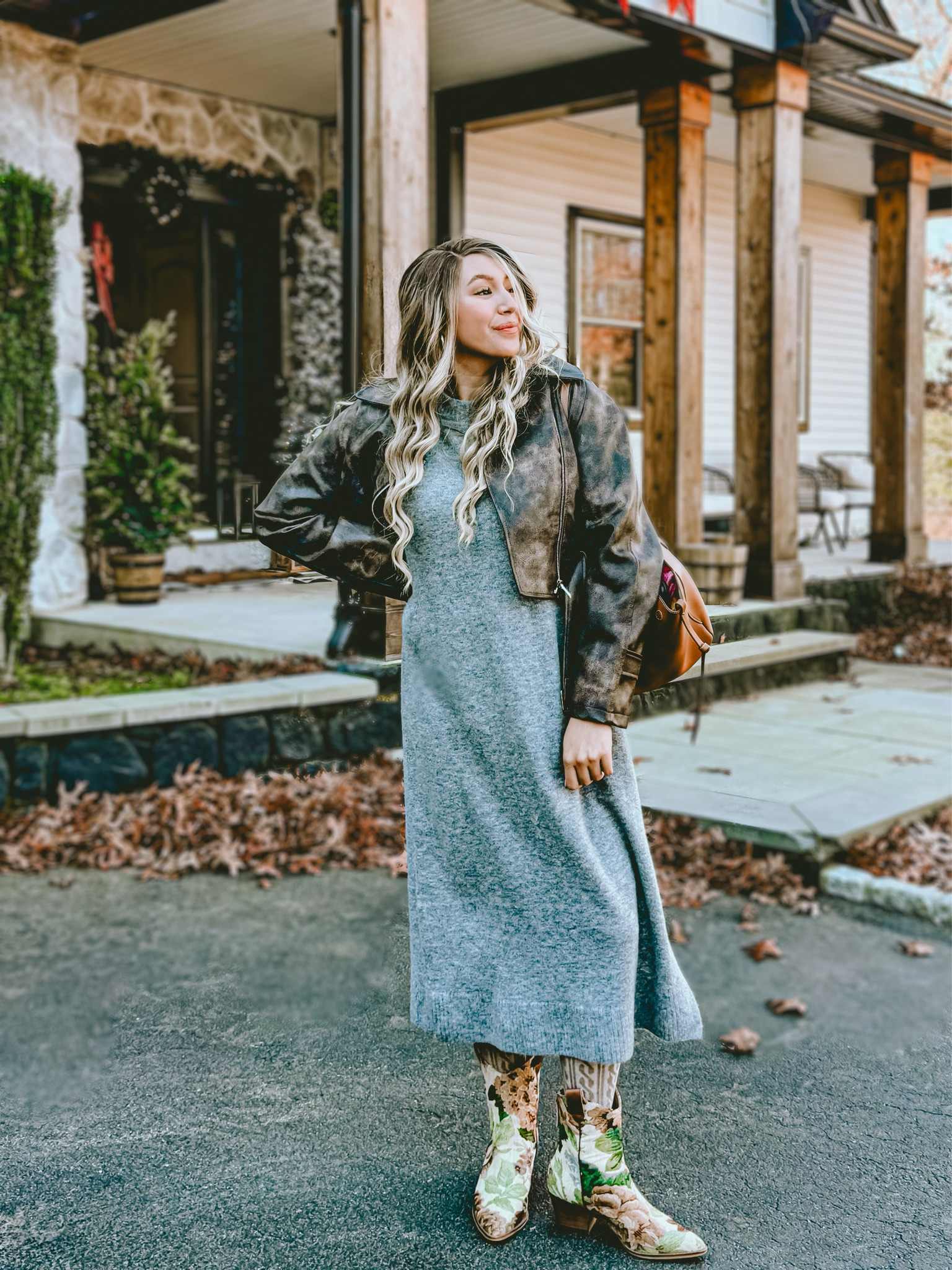 Jacket is on sale! Make sure to snag it! I would totally wear this for Thanksgiving too!

#LTKStyleTip #LTKHoliday #LTKSaleAlert