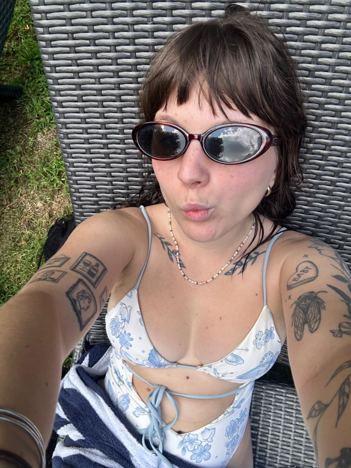 Retro Oval Sunglasses for Women Men Fashion Small Oval Sunglasses 90s Vintage Shades | Amazon (US)