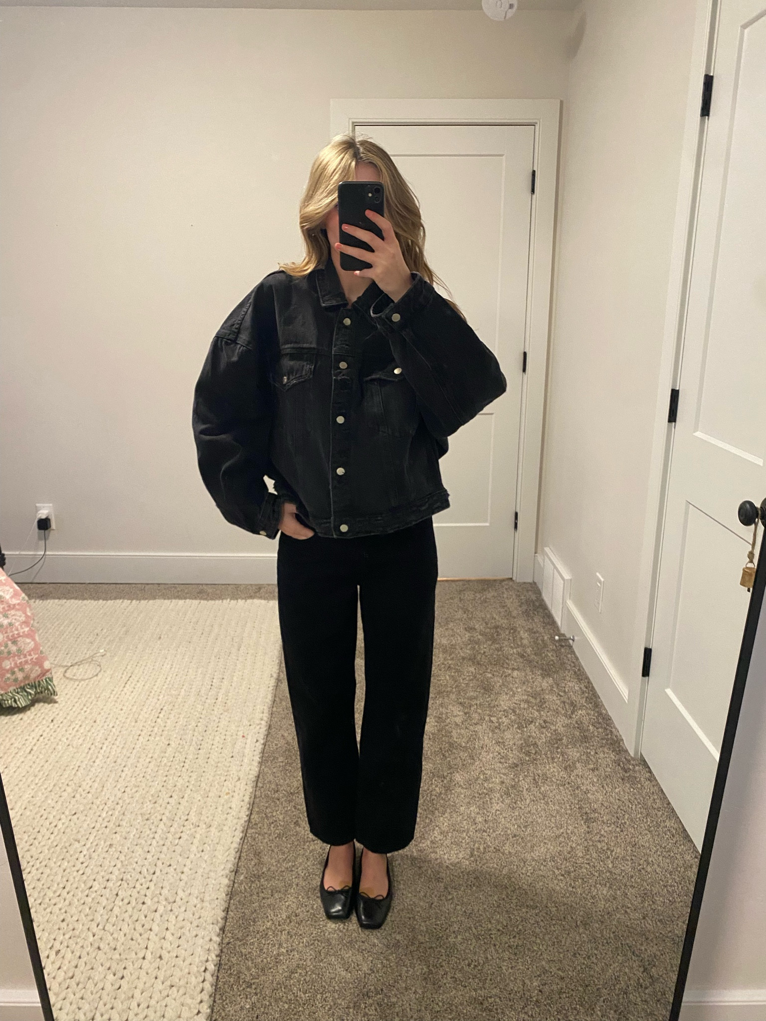 Jeans are “Nelle Atelier”



#LTKBeauty #LTKStyleTip #LTKGiftGuide