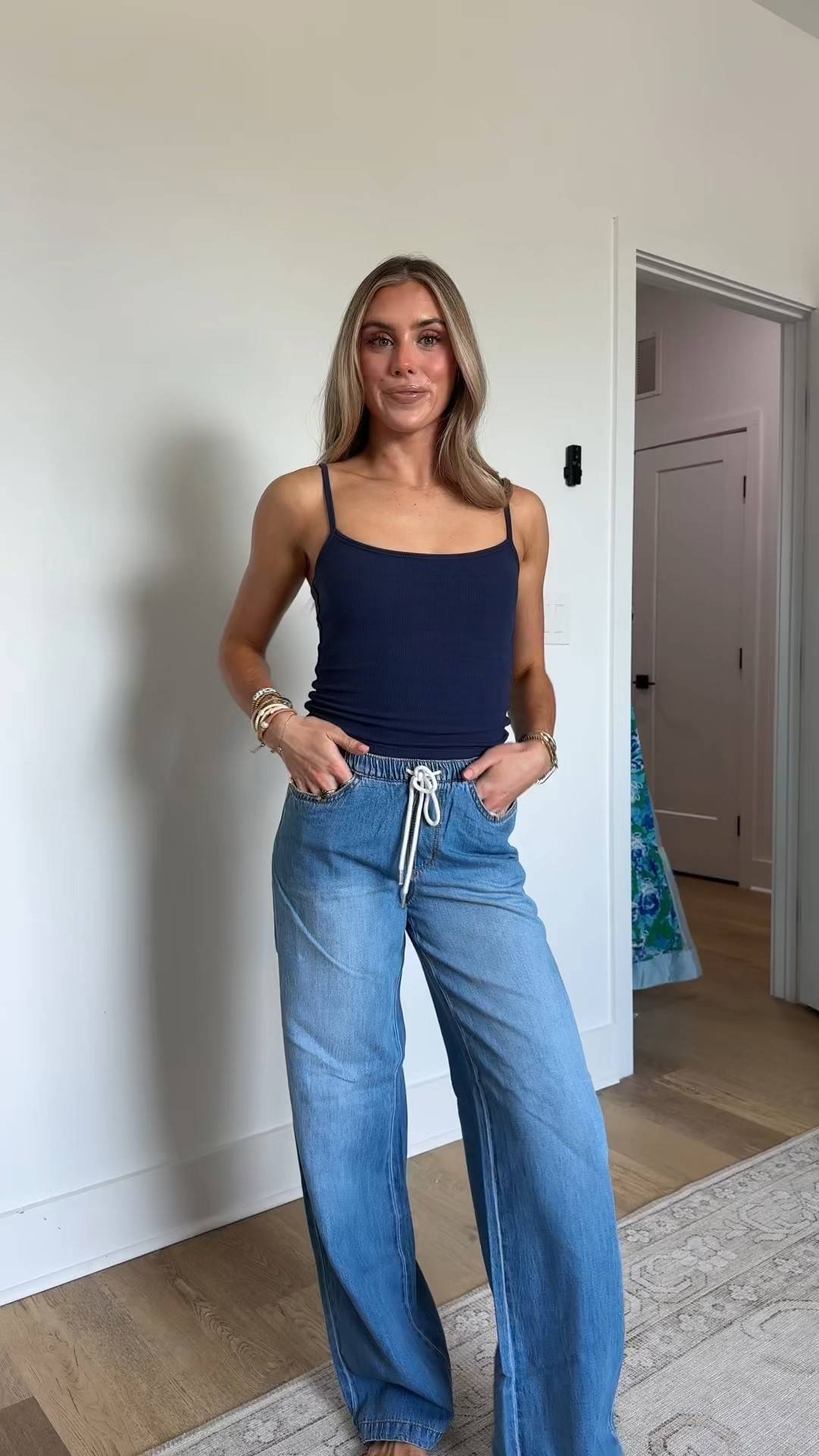 @hm size xs Loose-fit pants in soft denim made from a cotton and lyocell blend. Elasticized, drawstring waistband, front pockets, and back pockets. Wide legs

#LTKootd #LTKSeasonal #LTKSaleAlert