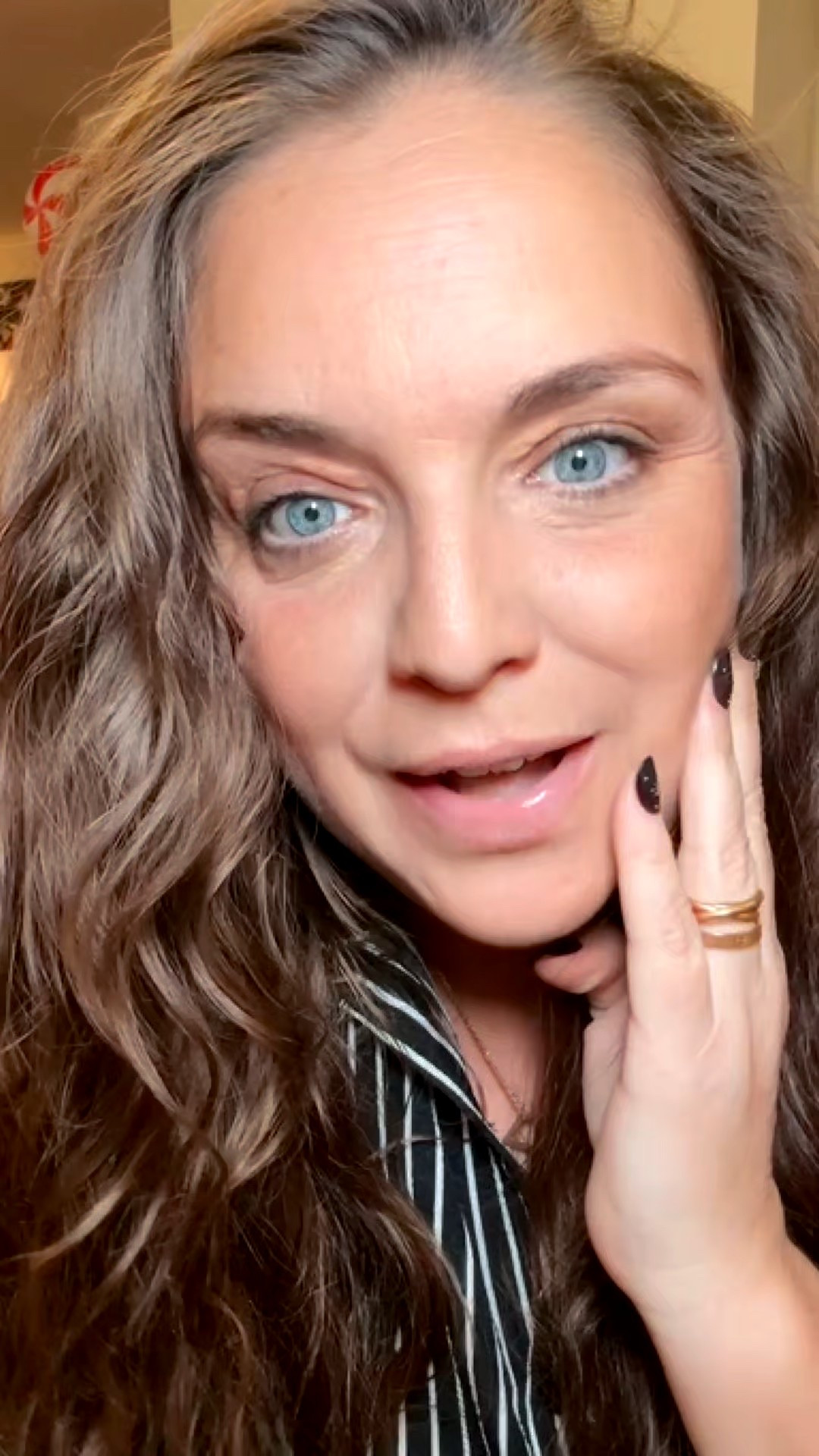 Day 1 of 365 Days of Instant Pot Recipes 🍲

Tonight’s dinner was this easy Instant Pot turkey chili — made while unpacking, with no stress and no extra dishes. This is exactly why I reach for my Instant Pot on busy nights… it does the work while life keeps happening.

Linking the Instant Pot I use here 🤍
Simple meals. Real life. Habits that actually stick.


#InstantPot
#EasyDinnerIdeas
#WeeknightMeals
#RealLifeCooking
#KitchenMustHaves
#BusyMomLife
#SimpleLiving