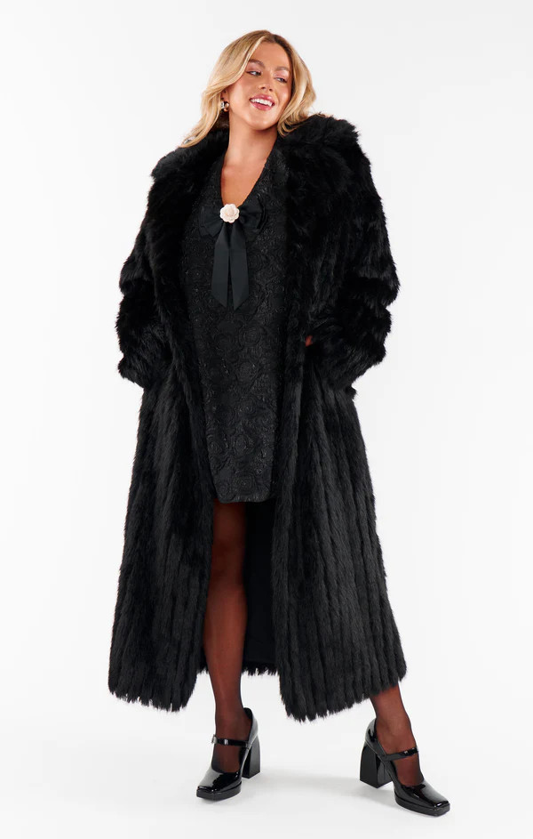 Plaza Coat ~ Black Faux Fur | Show Me Your Mumu
