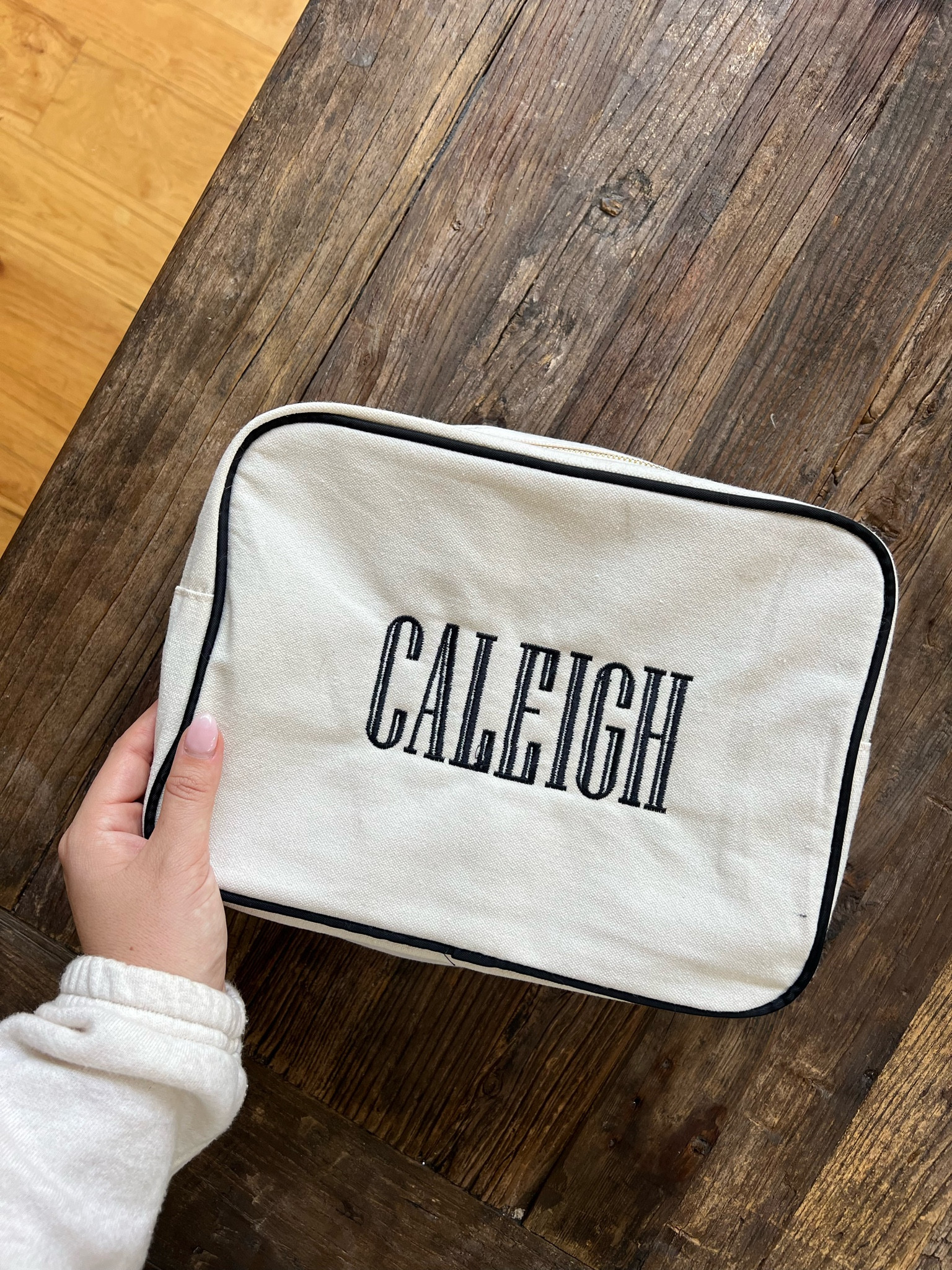 cutest travel bag ever and it’s super customizable!

#LTKGiftGuide #LTKCyberWeek #LTKFindsUnder50