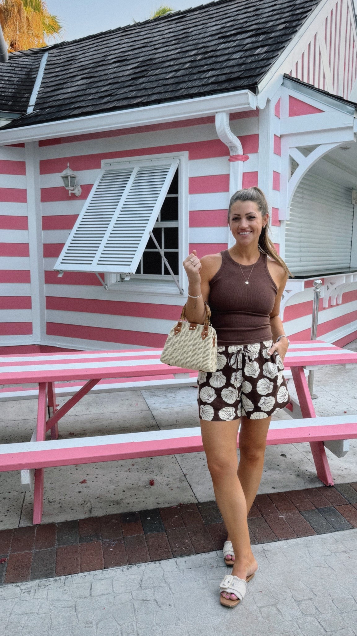 Cutest summer shorts ever 🐚🤎
Size small both items. This Amazon tank is also a must — has a a built in bra with pads. It’s amazing!

Vacation outfit
Beach trip
Travel
Destination
Summer outfit
Shorts outfit
Linen shorts
Vacation outfit ideas
Neutral outfit 

