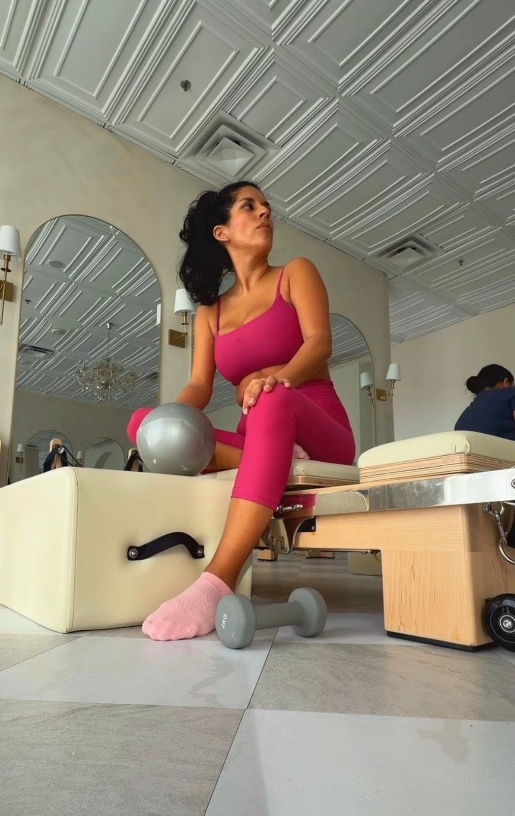 Strong, focused, and showing up for myself 🤍
#pilatesworkout #activewearstyle #fitnesslifestyle #wellnessroutine


#LTKfitnessgoals #LTKootd #LTKdayinmylife