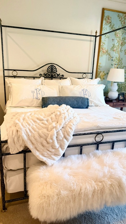 Lola blanket - size large 
Color: Creamy Cloud 
TANYA35 for 35% off sitewide

#LTKOver40 #LTKHome #LTKstorytime
